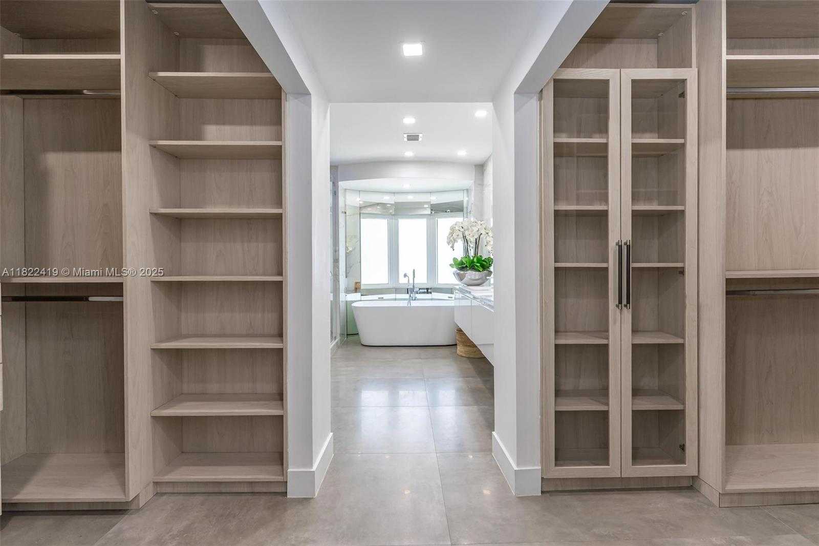 Small Image of 1331 97TH ST, Bay Harbor Islands Number 14