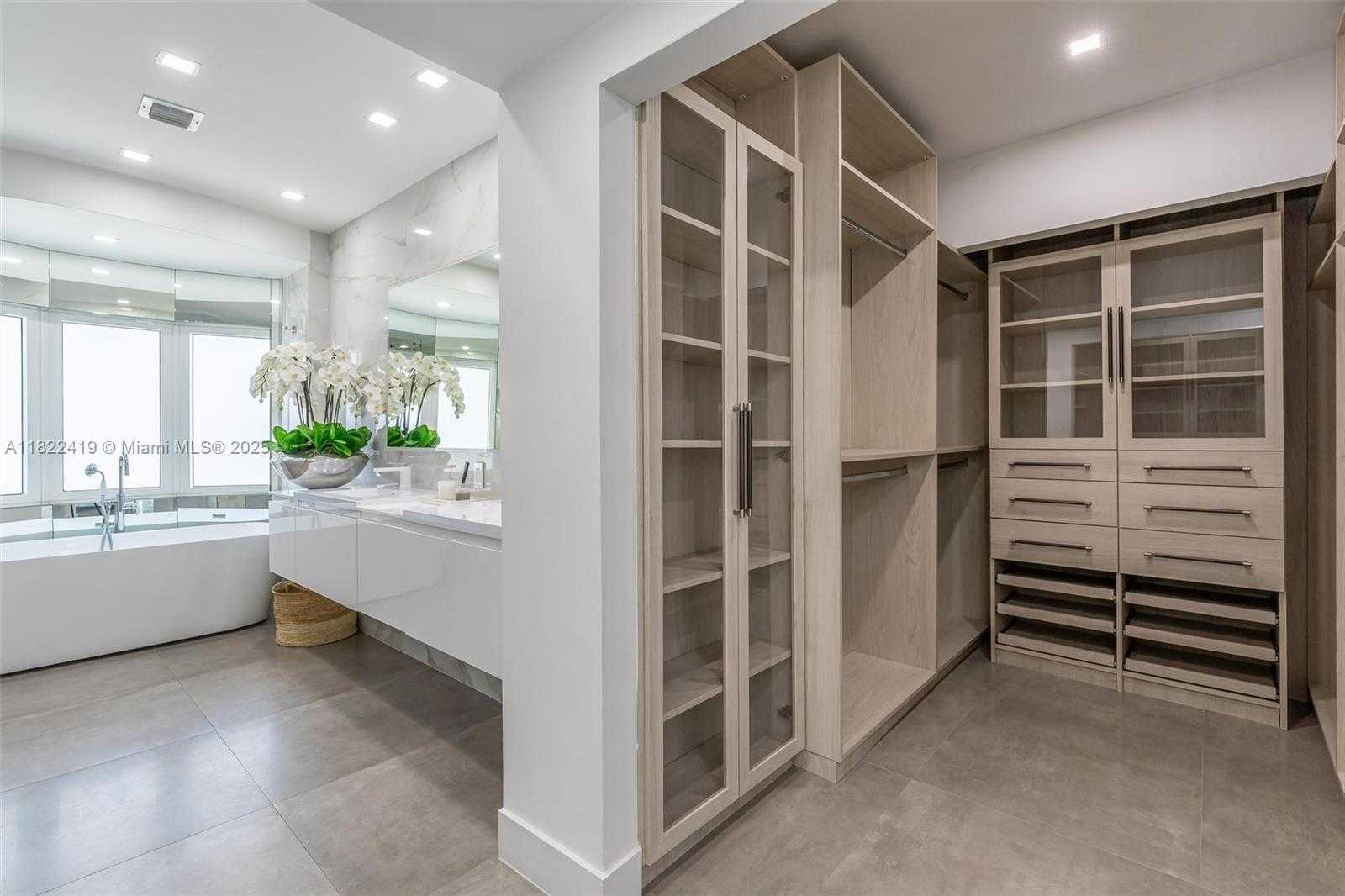 Small Image of 1331 97TH ST, Bay Harbor Islands Number 15