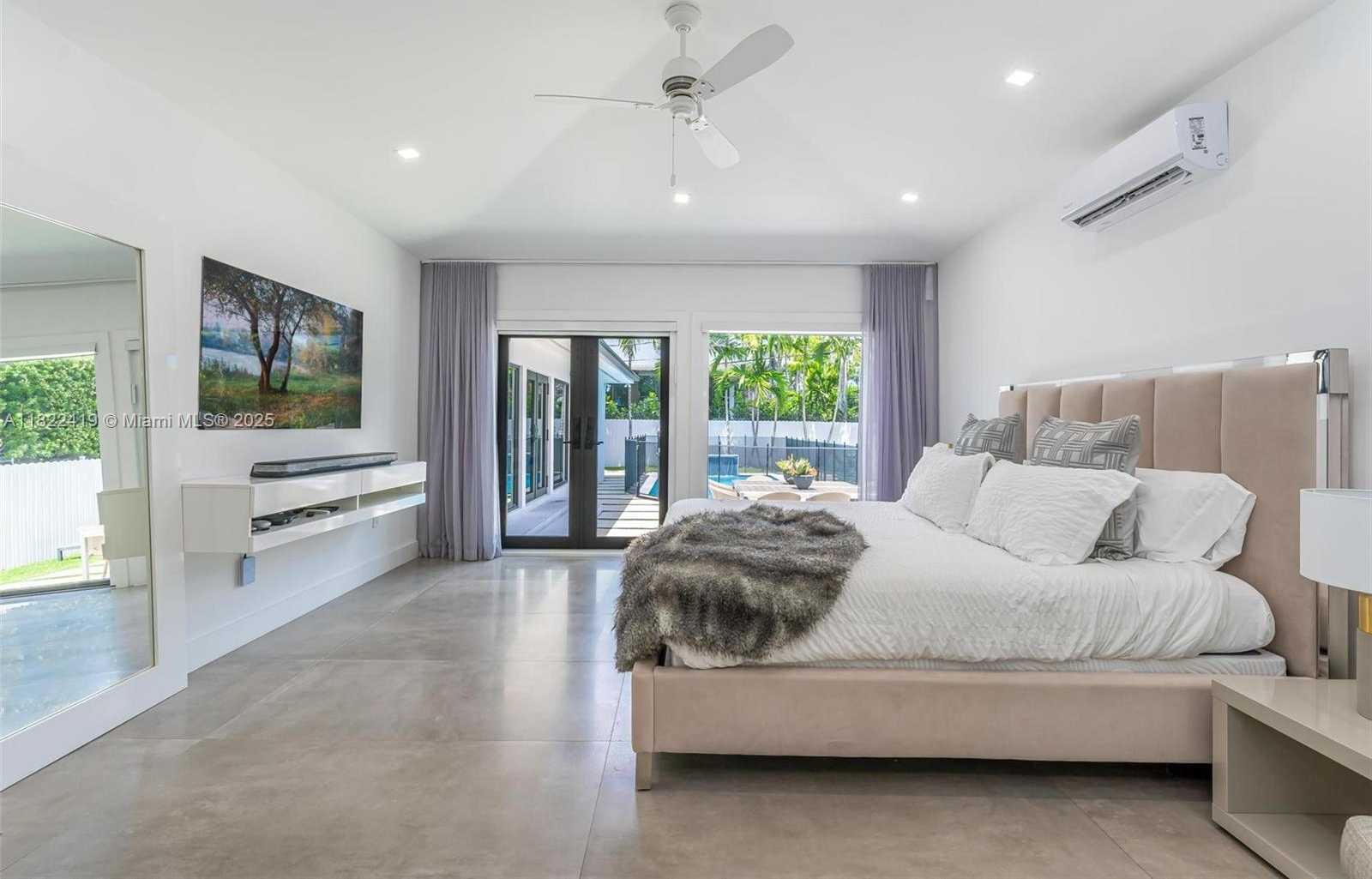 Small Image of 1331 97TH ST, Bay Harbor Islands Number 17