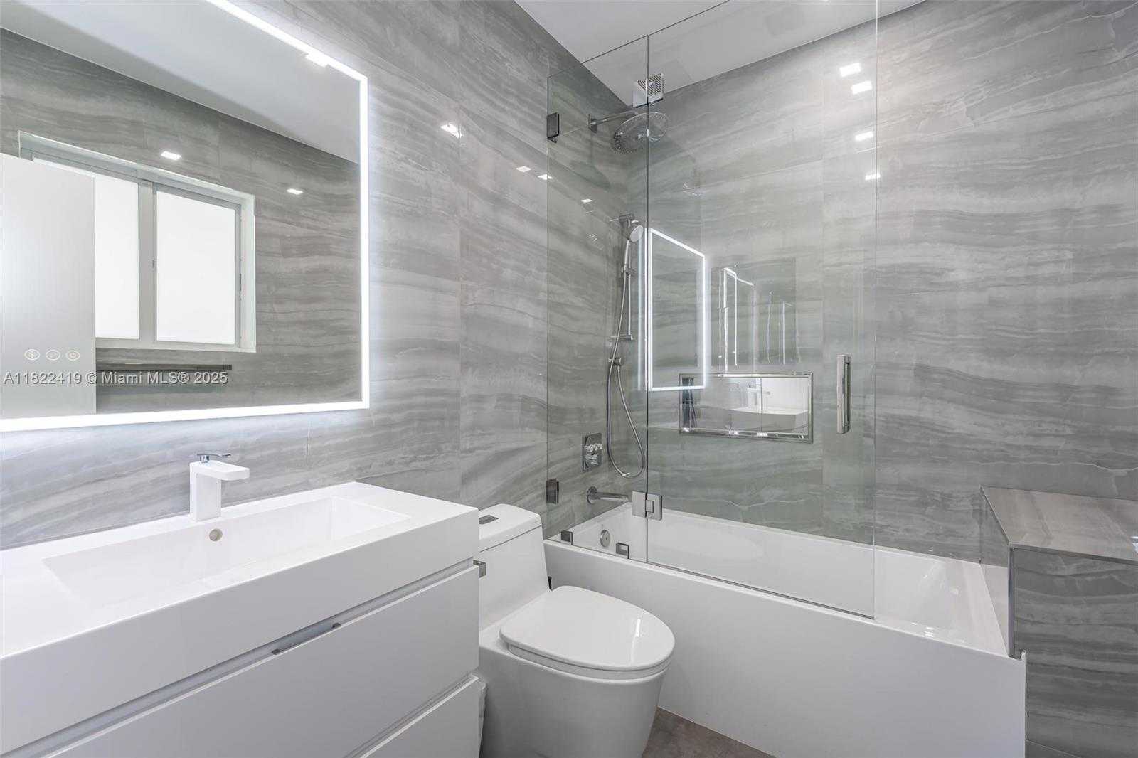 Small Image of 1331 97TH ST, Bay Harbor Islands Number 26