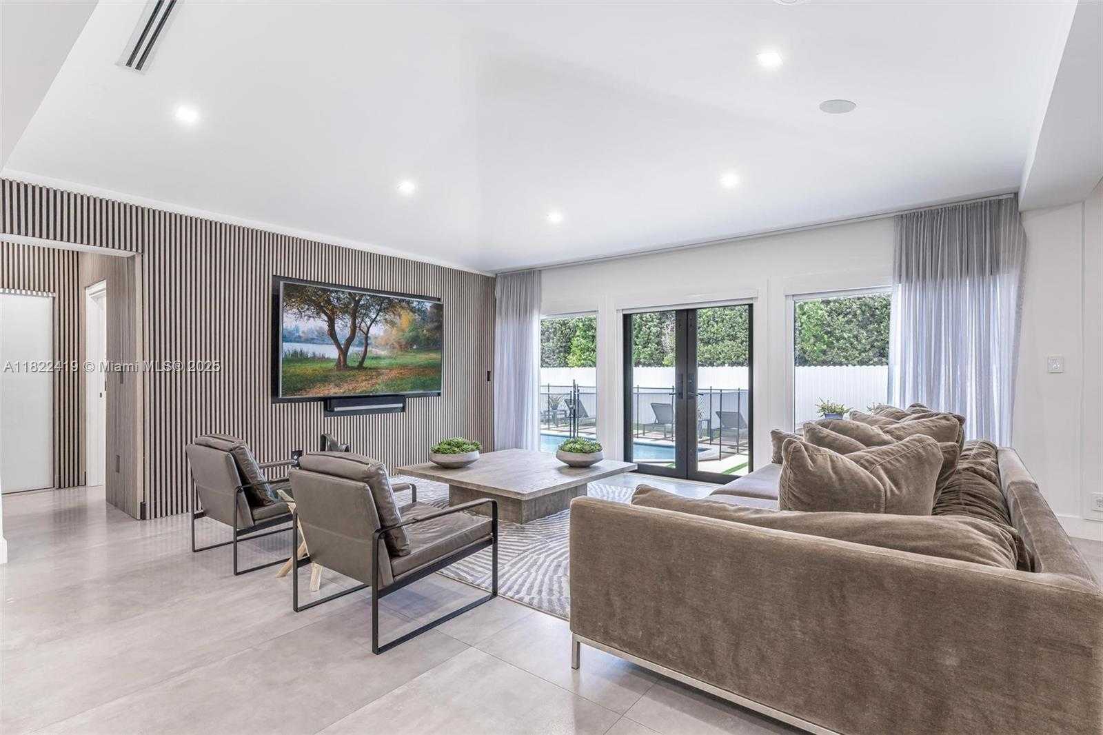 Small Image of 1331 97TH ST, Bay Harbor Islands Number 8