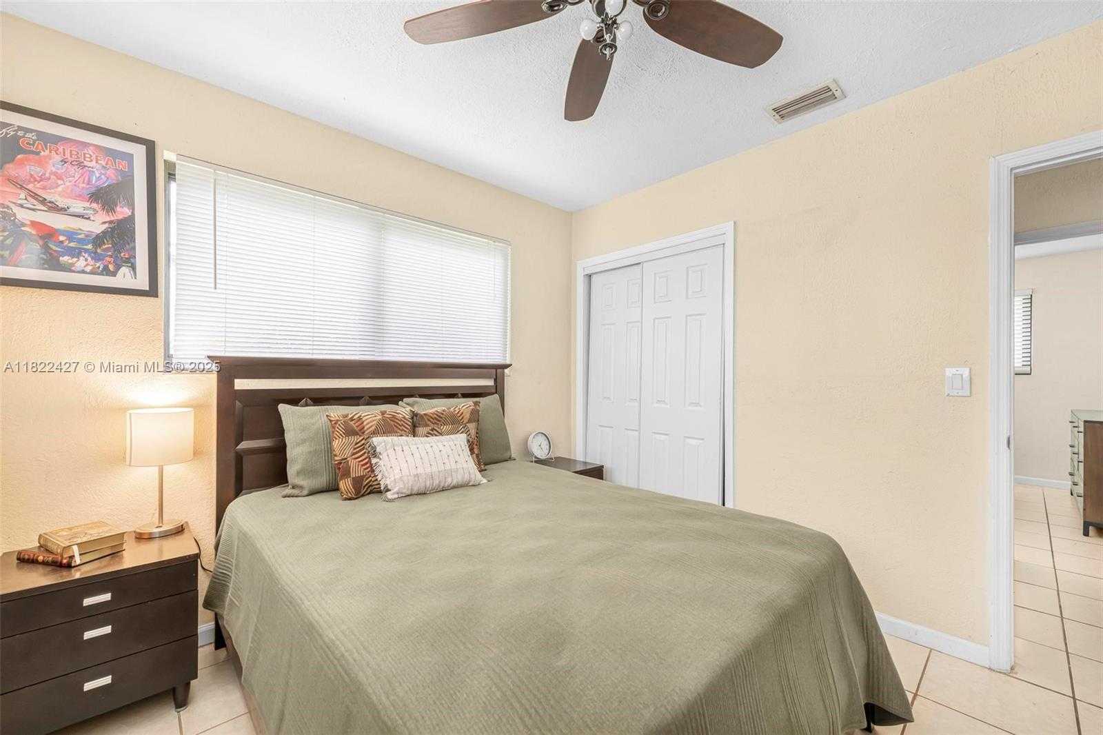 Small Image of 9520 HOLIDAY RD, Cutler Bay Number 18