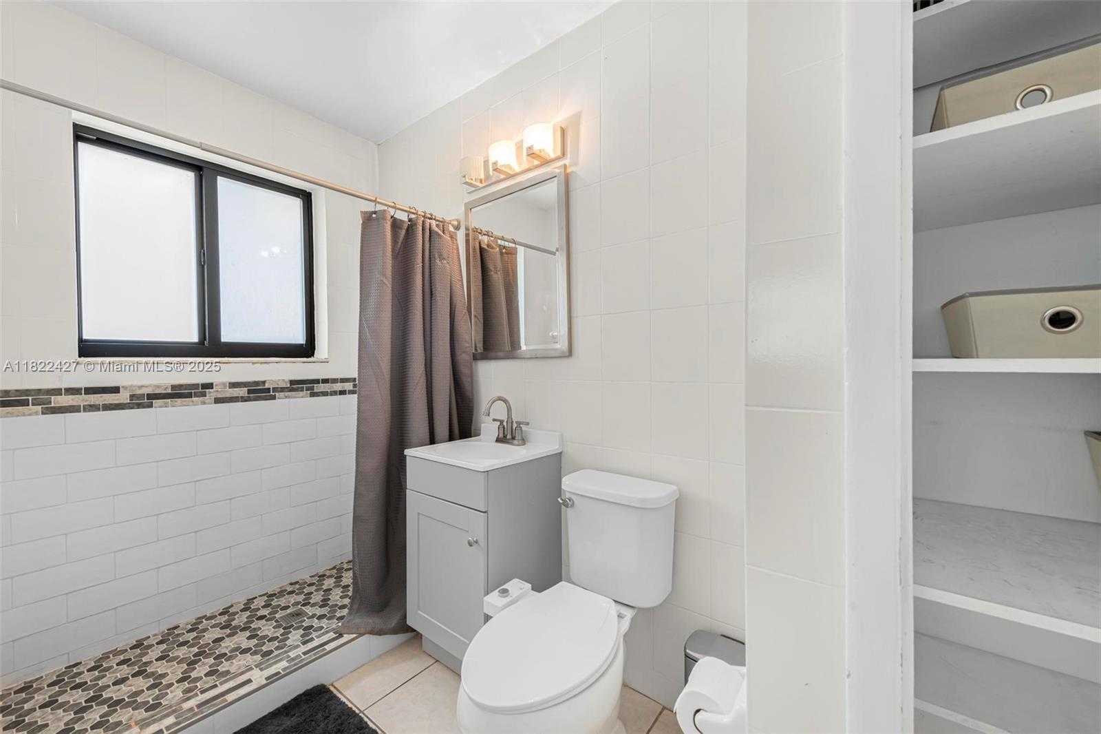 Small Image of 9520 HOLIDAY RD, Cutler Bay Number 22