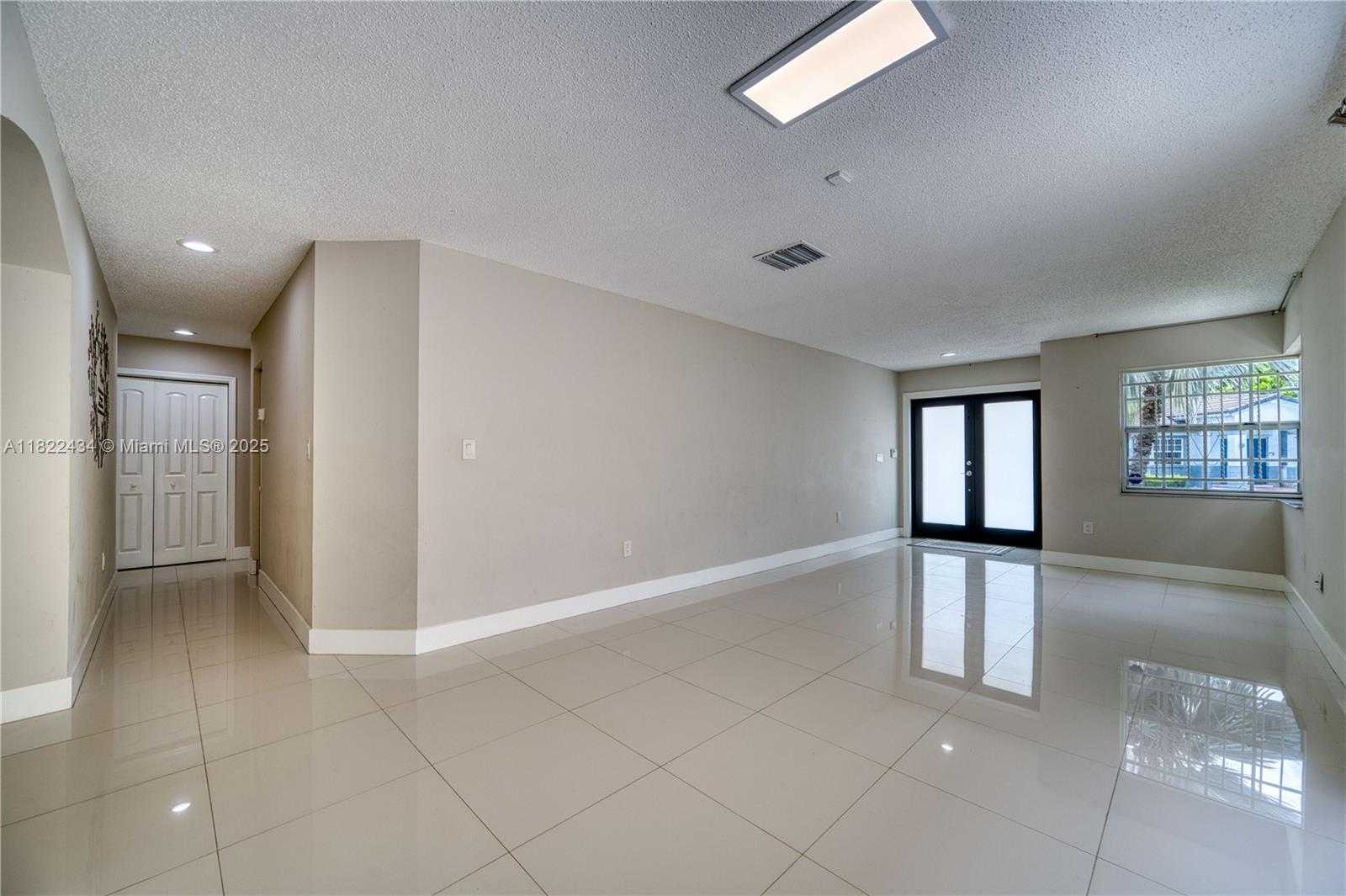 Small Image of 9408 SOUTH WEST 156TH PL, Miami Number 17