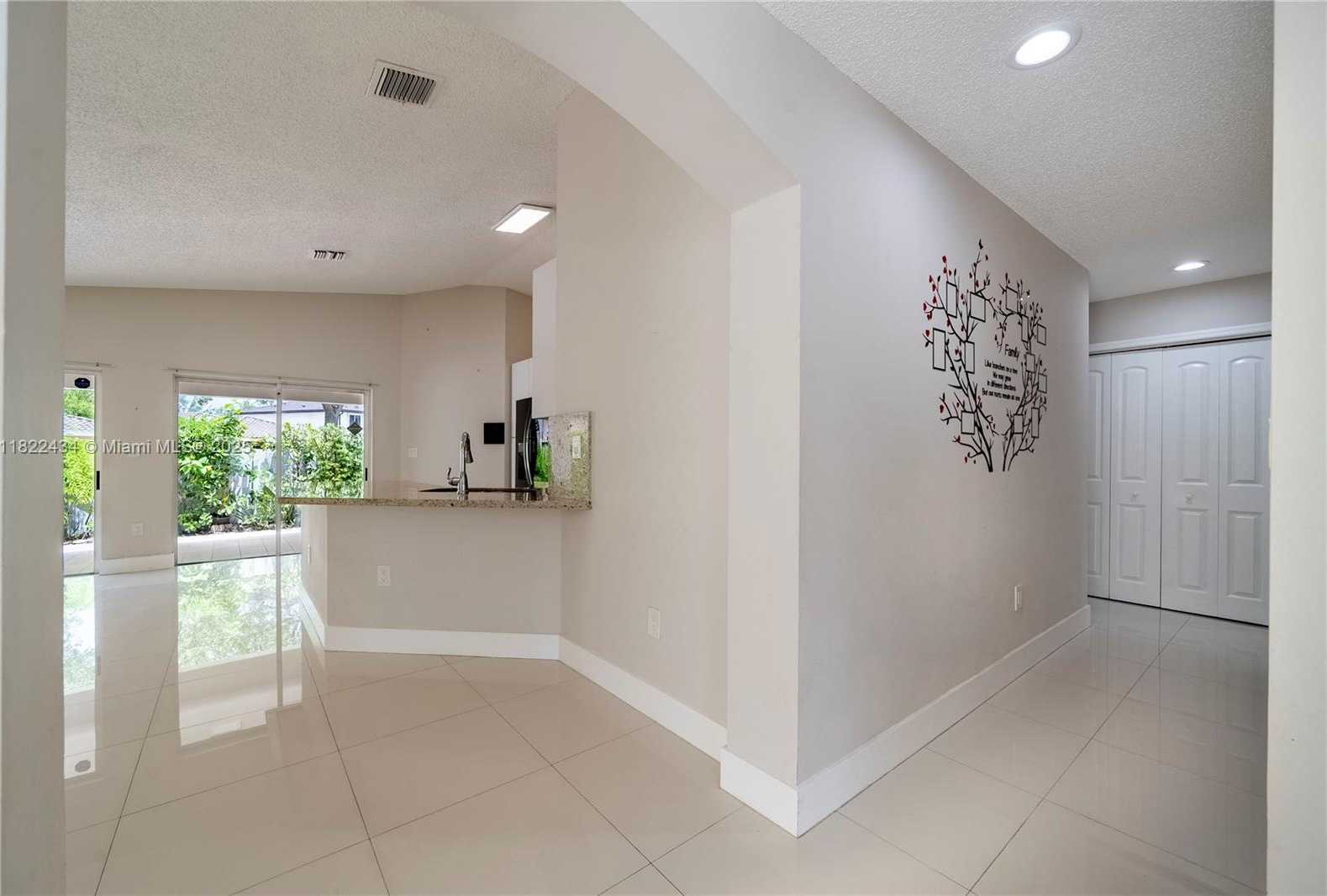 Small Image of 9408 SOUTH WEST 156TH PL, Miami Number 20