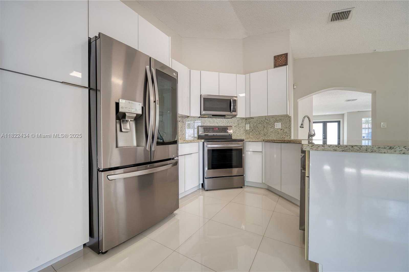 Small Image of 9408 SOUTH WEST 156TH PL, Miami Number 28
