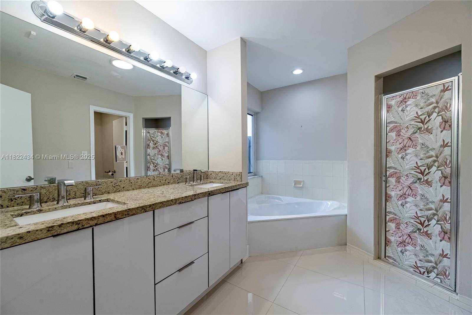 Small Image of 9408 SOUTH WEST 156TH PL, Miami Number 36