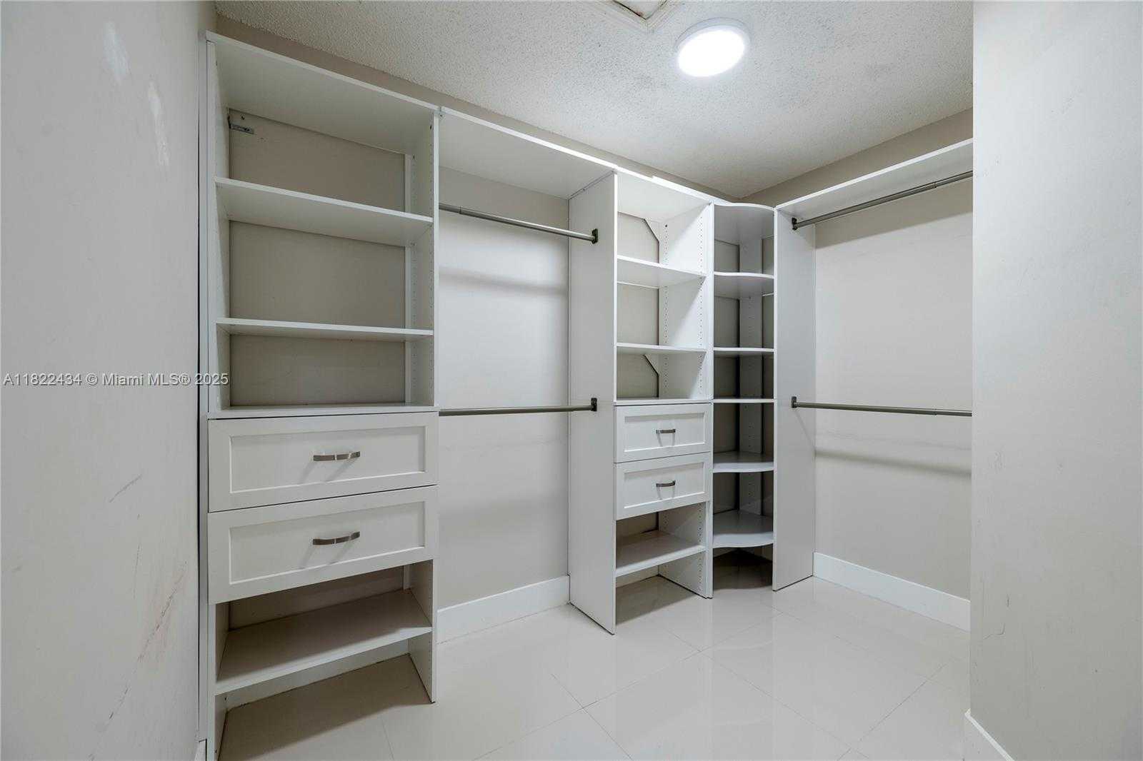 Small Image of 9408 SOUTH WEST 156TH PL, Miami Number 40