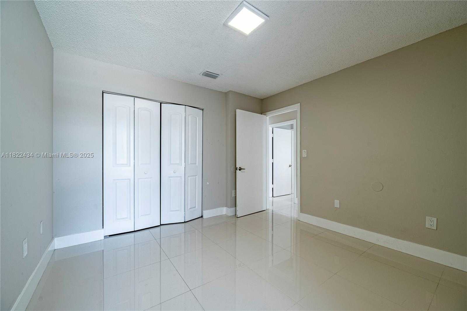 Small Image of 9408 SOUTH WEST 156TH PL, Miami Number 42