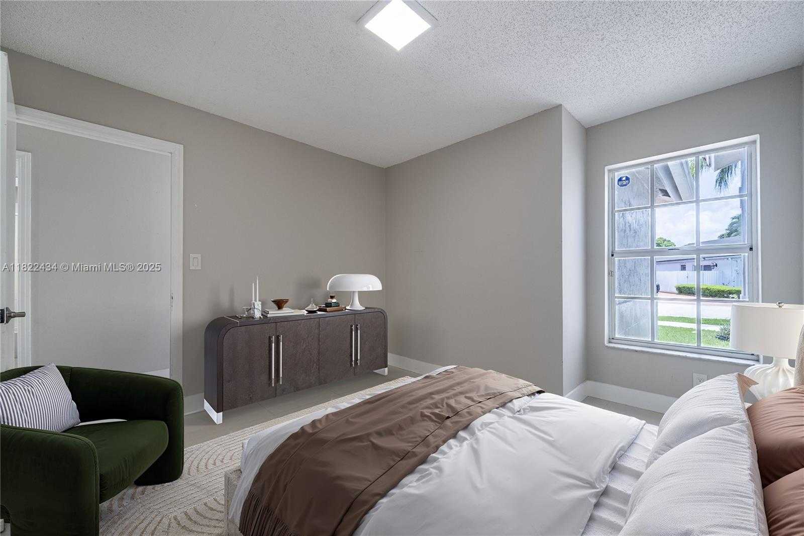 Small Image of 9408 SOUTH WEST 156TH PL, Miami Number 43