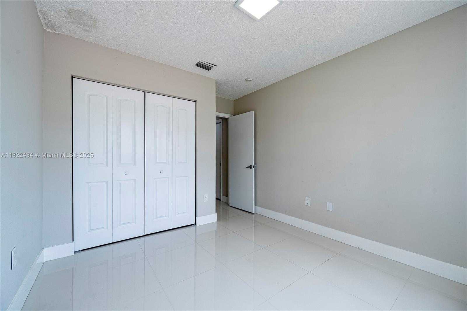Small Image of 9408 SOUTH WEST 156TH PL, Miami Number 48