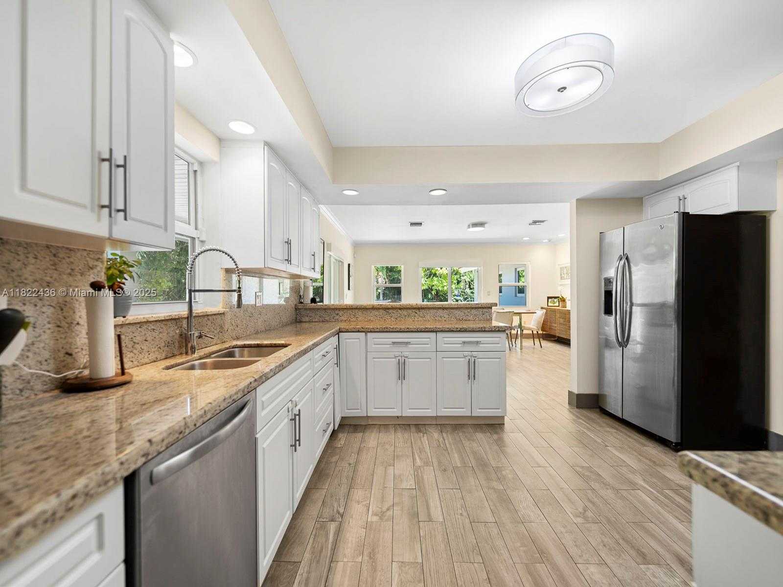 Small Image of 811 TRASCORO AVE, Coral Gables Number 15