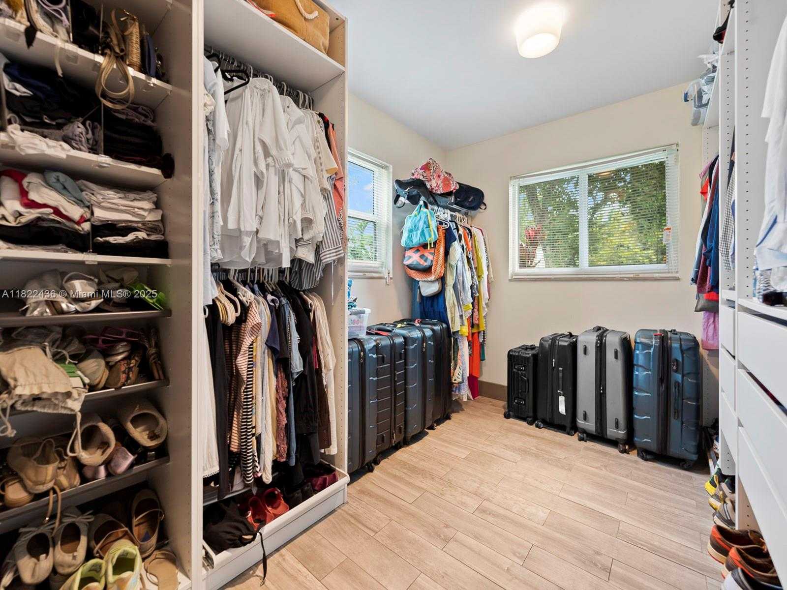 Small Image of 811 TRASCORO AVE, Coral Gables Number 18