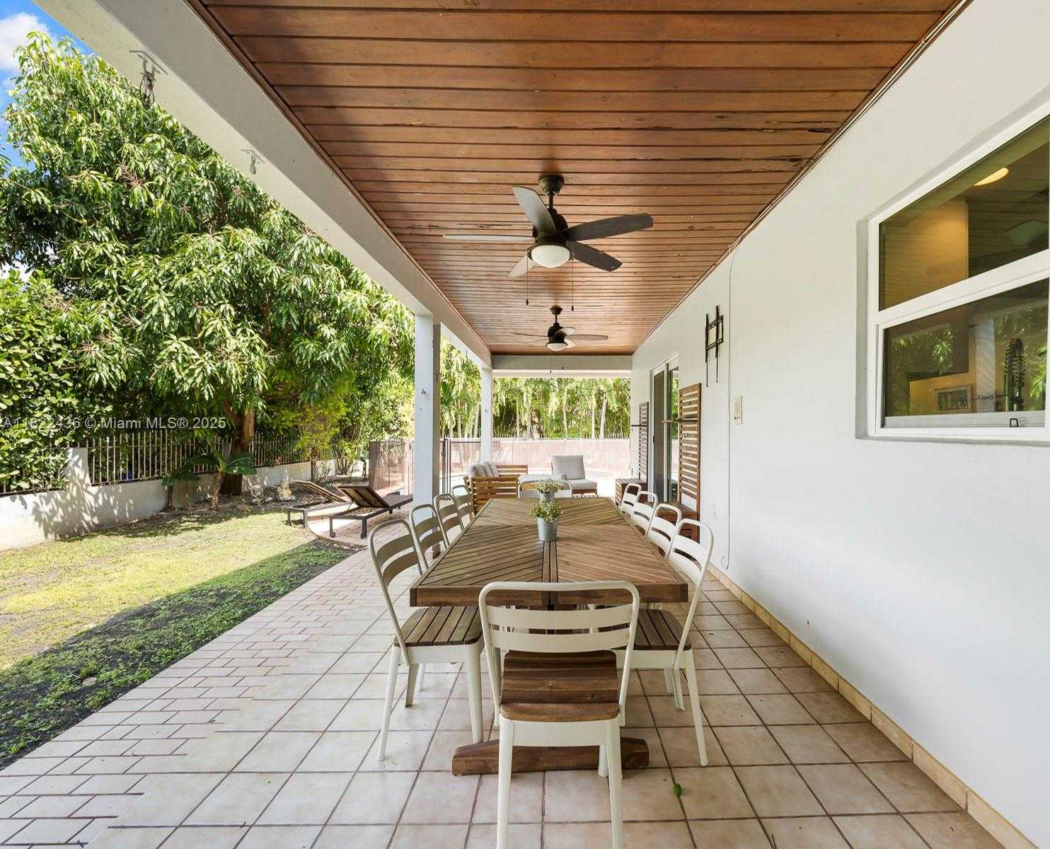 Small Image of 811 TRASCORO AVE, Coral Gables Number 25