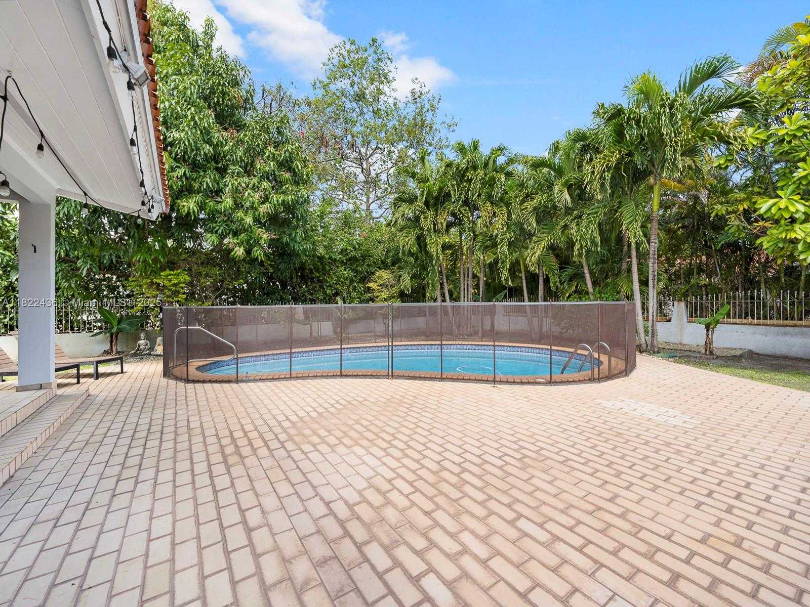Small Image of 811 TRASCORO AVE, Coral Gables Number 28