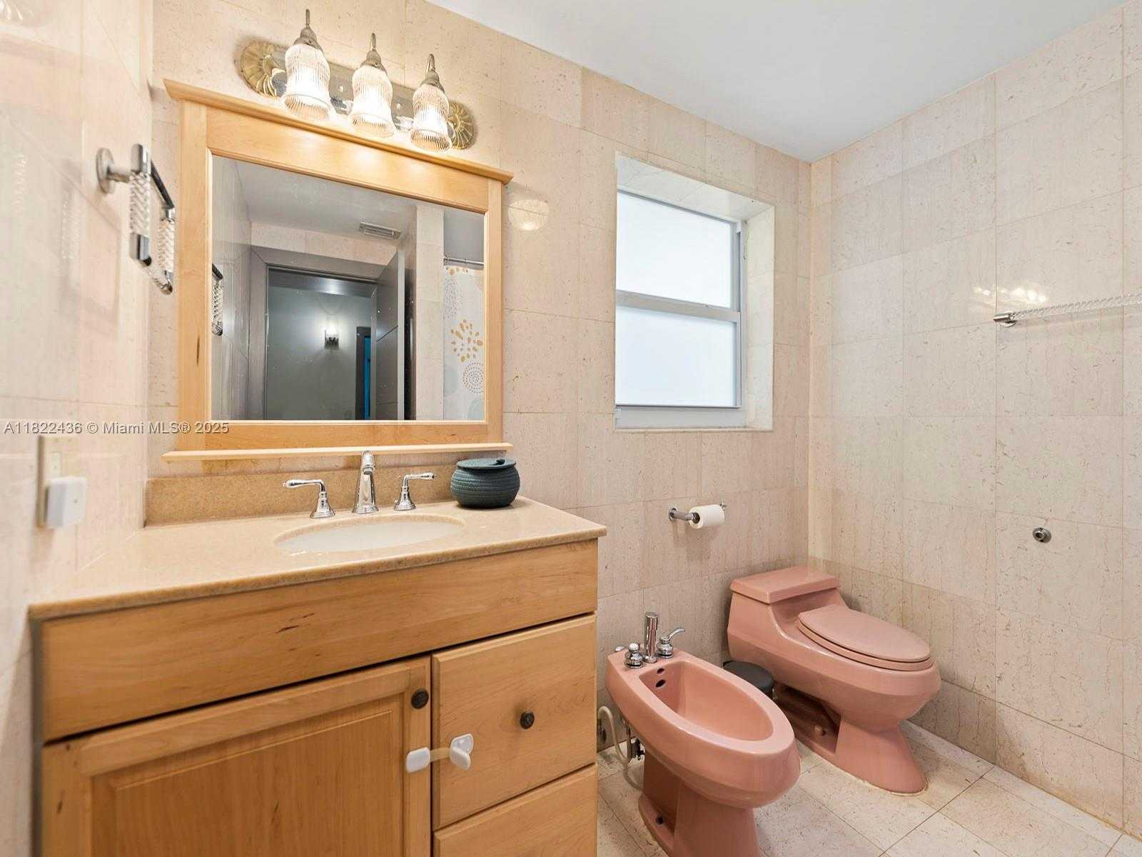 Small Image of 811 TRASCORO AVE, Coral Gables Number 30