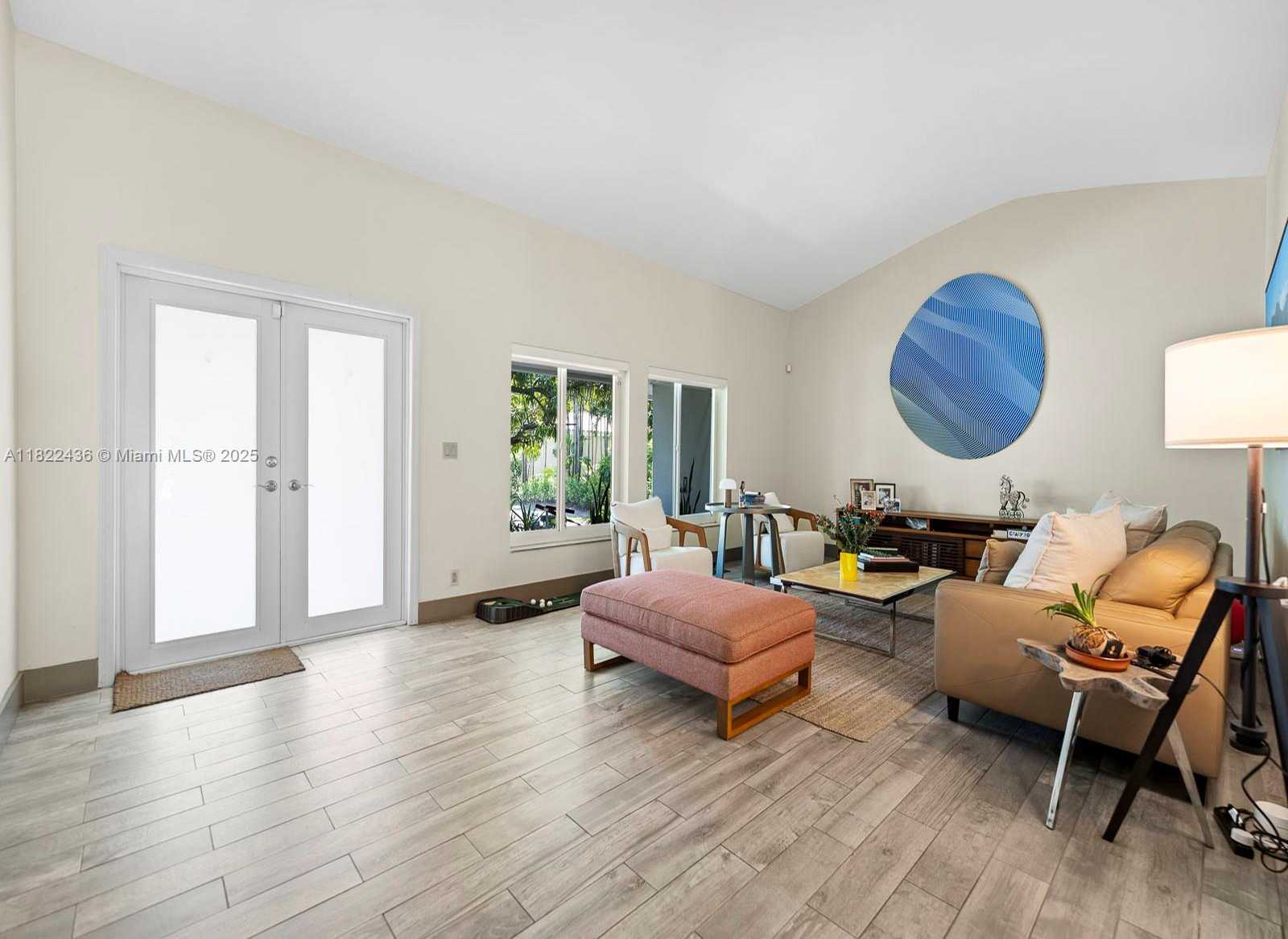 Small Image of 811 TRASCORO AVE, Coral Gables Number 8