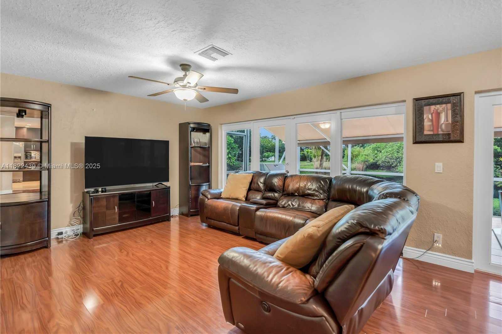 Small Image of Boca Raton Number 16