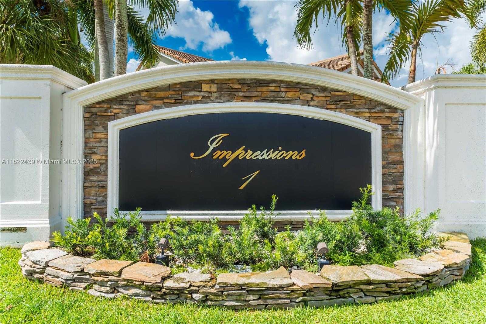 Small Image of Boca Raton Number 63