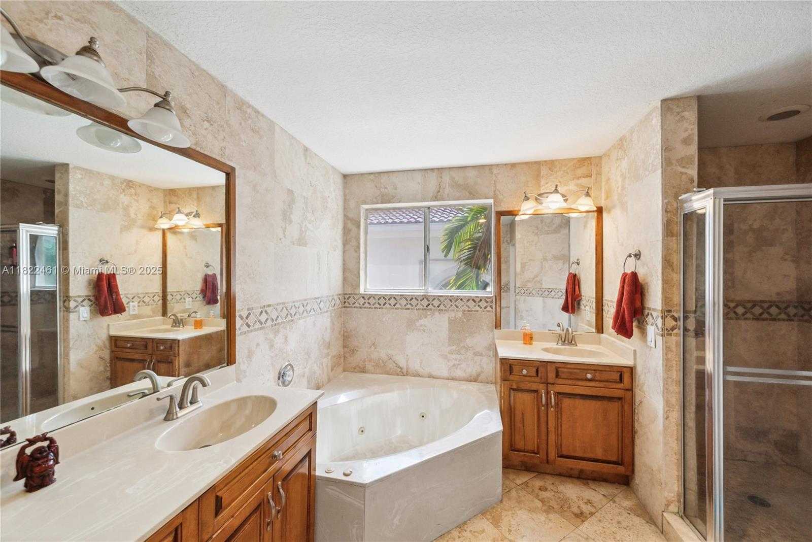 Small Image of 11018 NORTH WEST 47TH TER, Doral Number 16