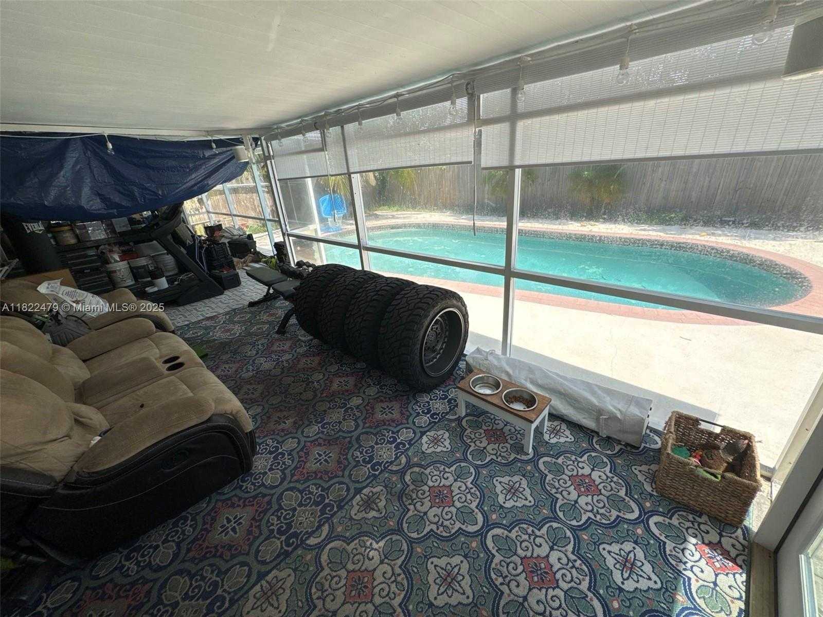Small Image of 6211 SOUTH WEST 9TH PL, North Lauderdale Number 9
