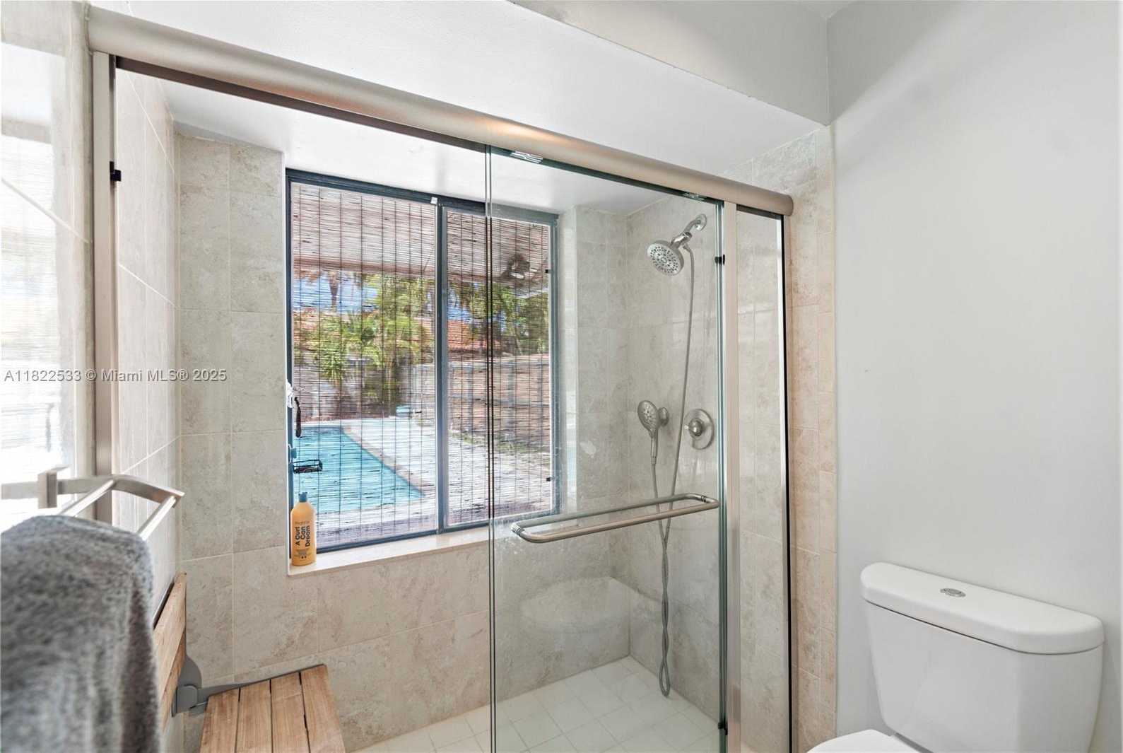 Small Image of 20511 NORTH EAST 7TH CT, Miami Number 18