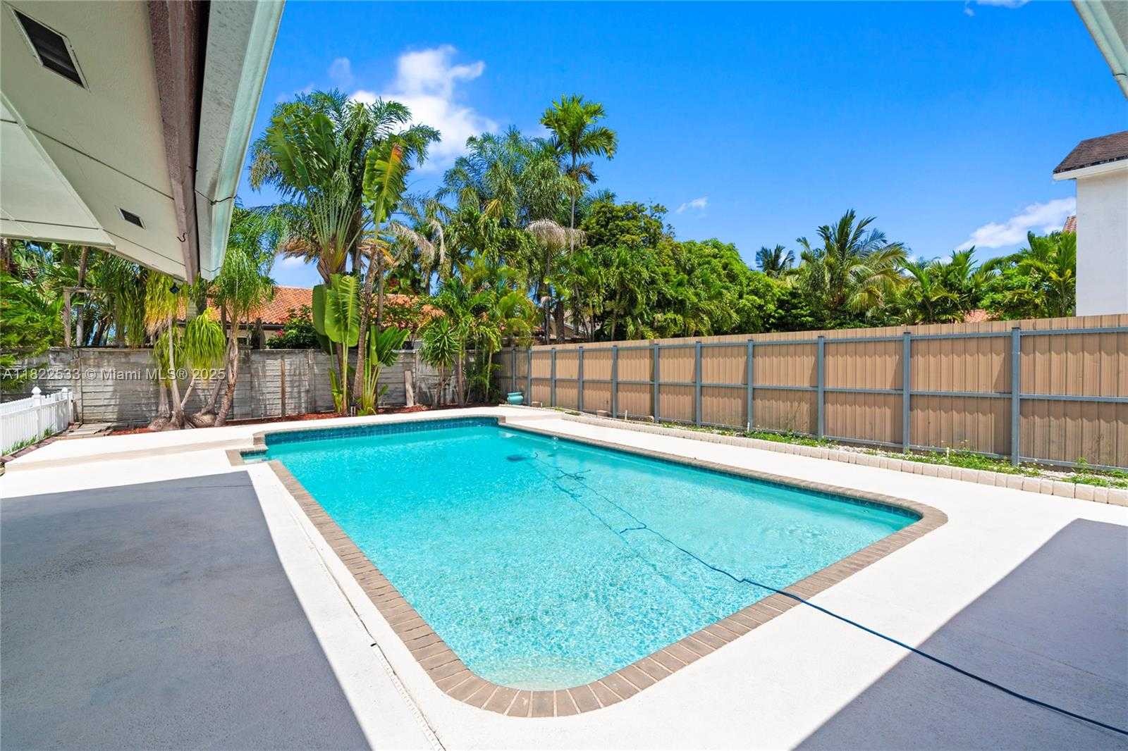 Small Image of 20511 NORTH EAST 7TH CT, Miami Number 19