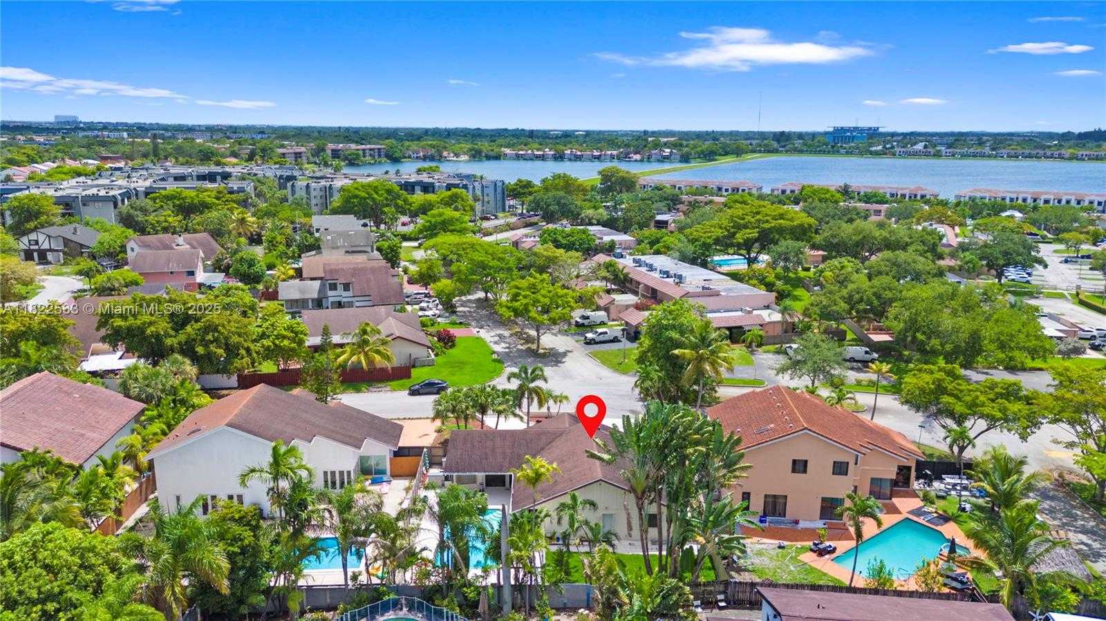 Small Image of 20511 NORTH EAST 7TH CT, Miami Number 25