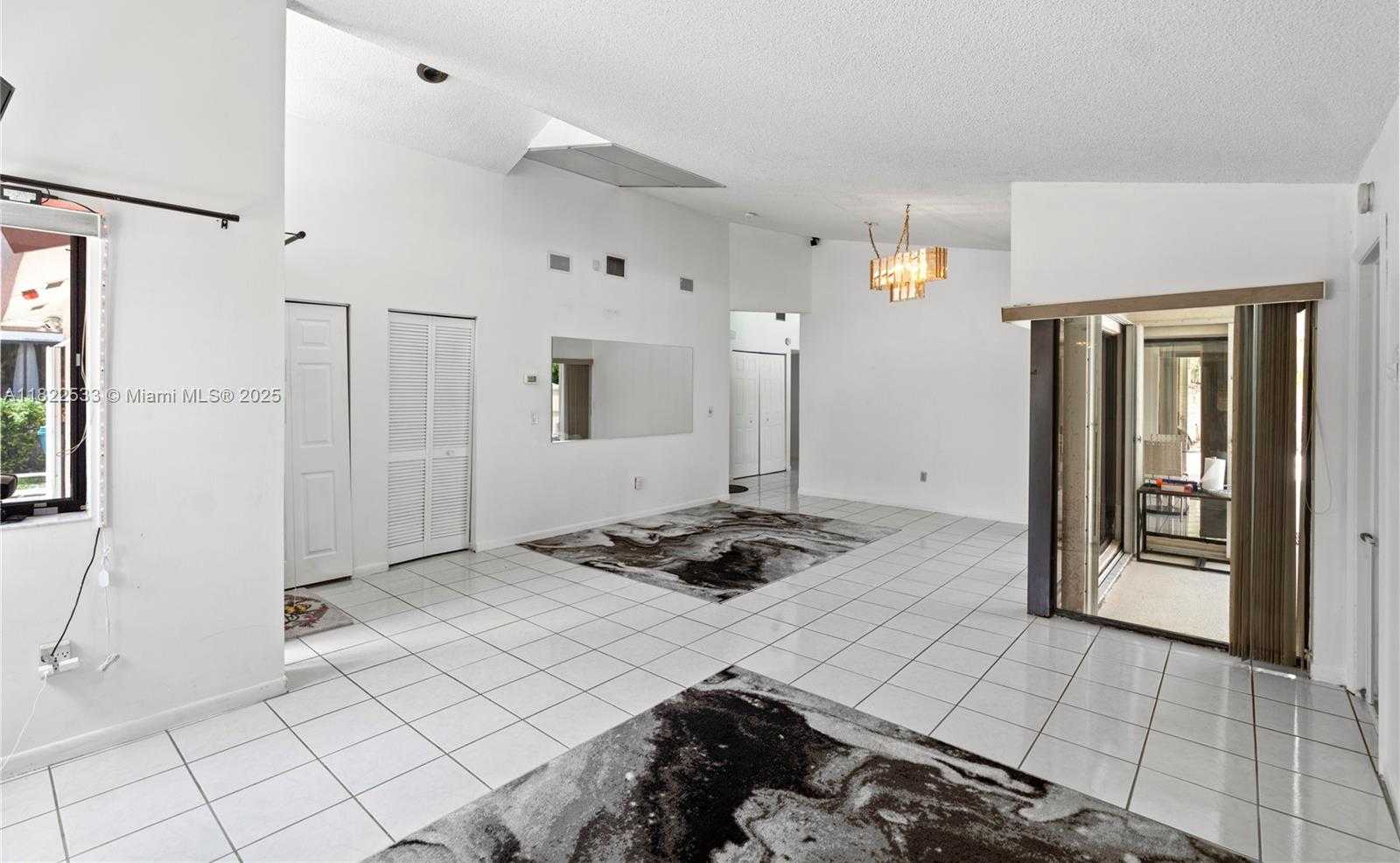 Small Image of 20511 NORTH EAST 7TH CT, Miami Number 3