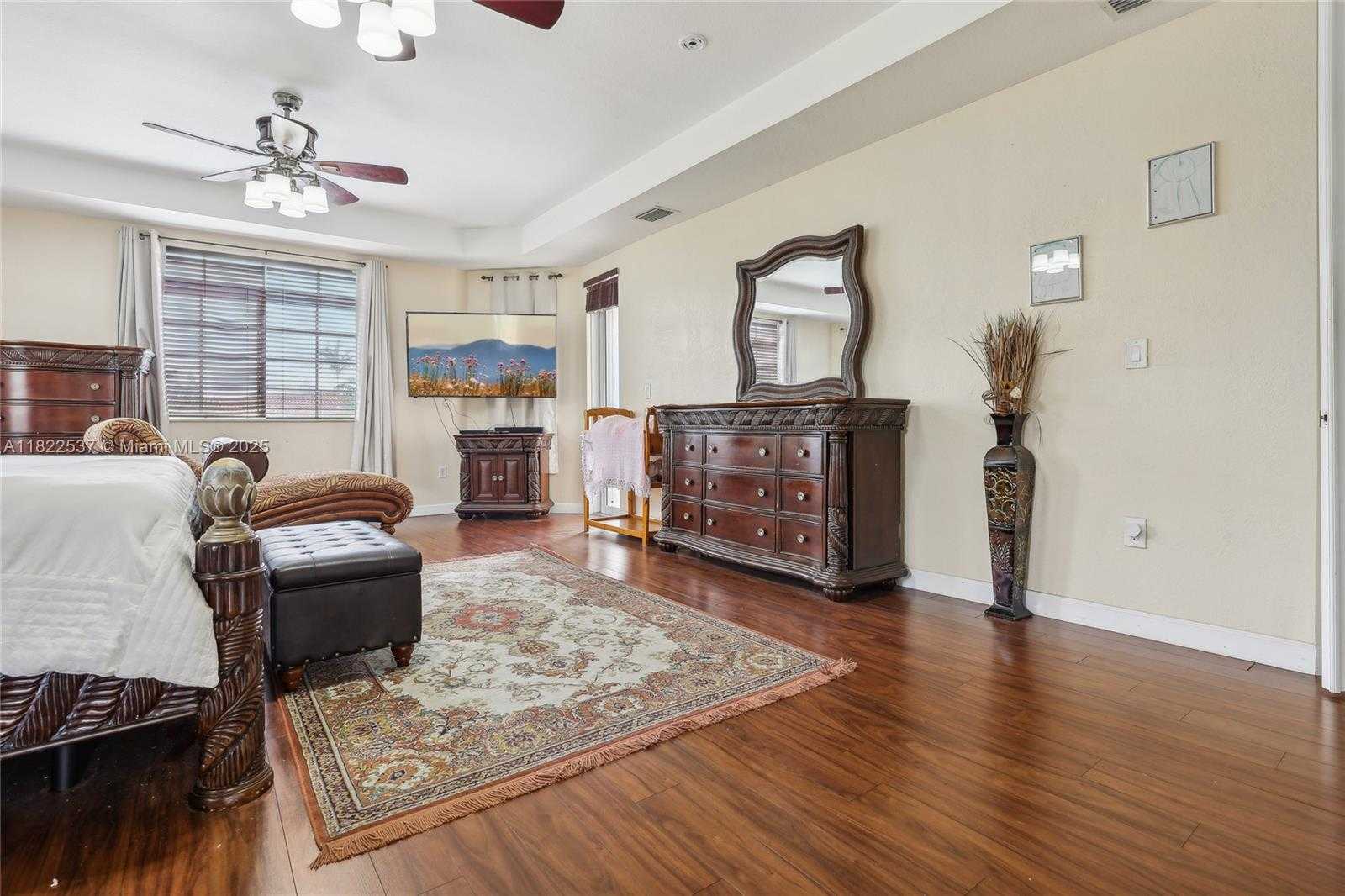 Small Image of 13006 SOUTH WEST 196TH ST, Miami Number 18