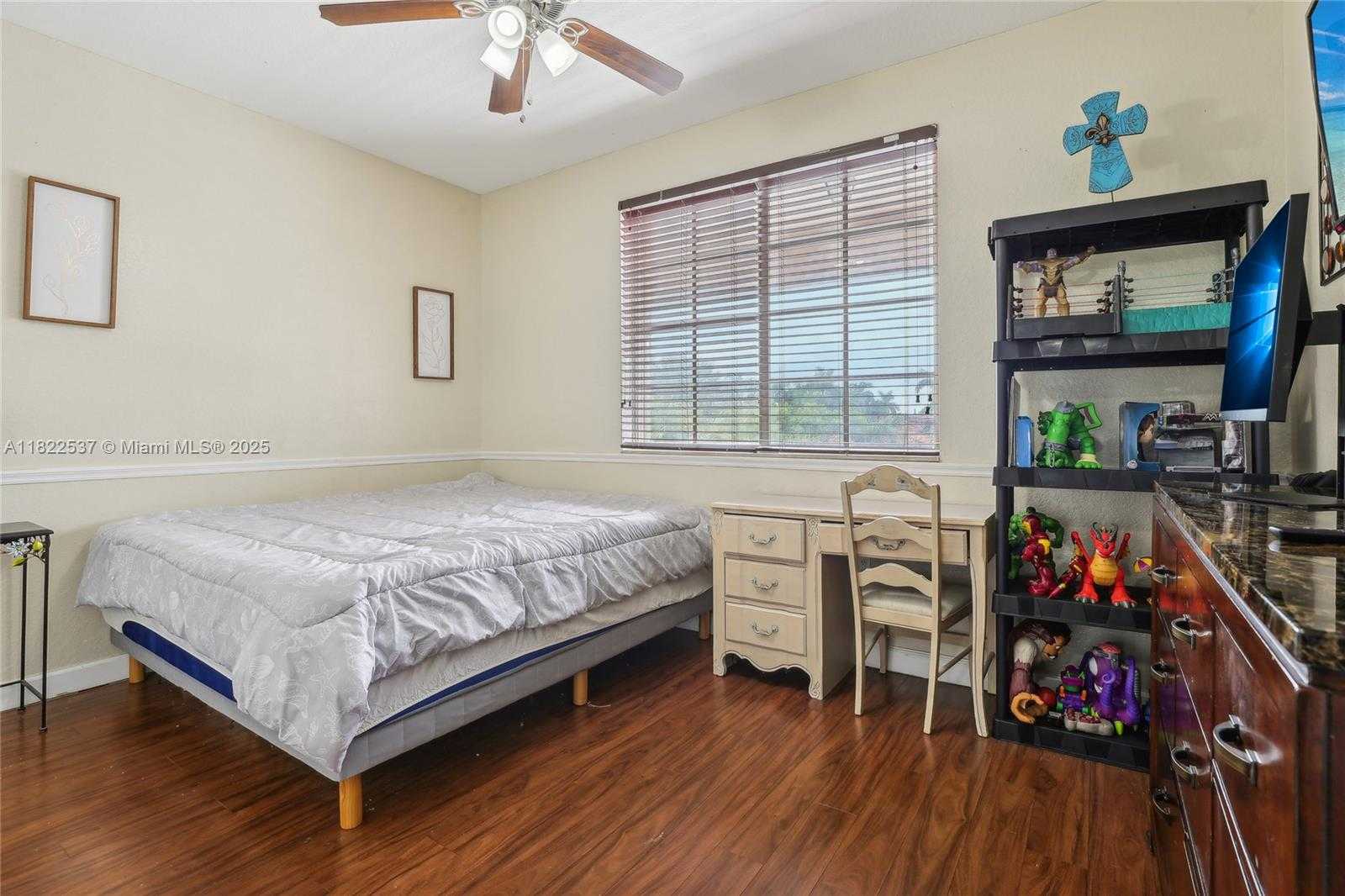 Small Image of 13006 SOUTH WEST 196TH ST, Miami Number 27
