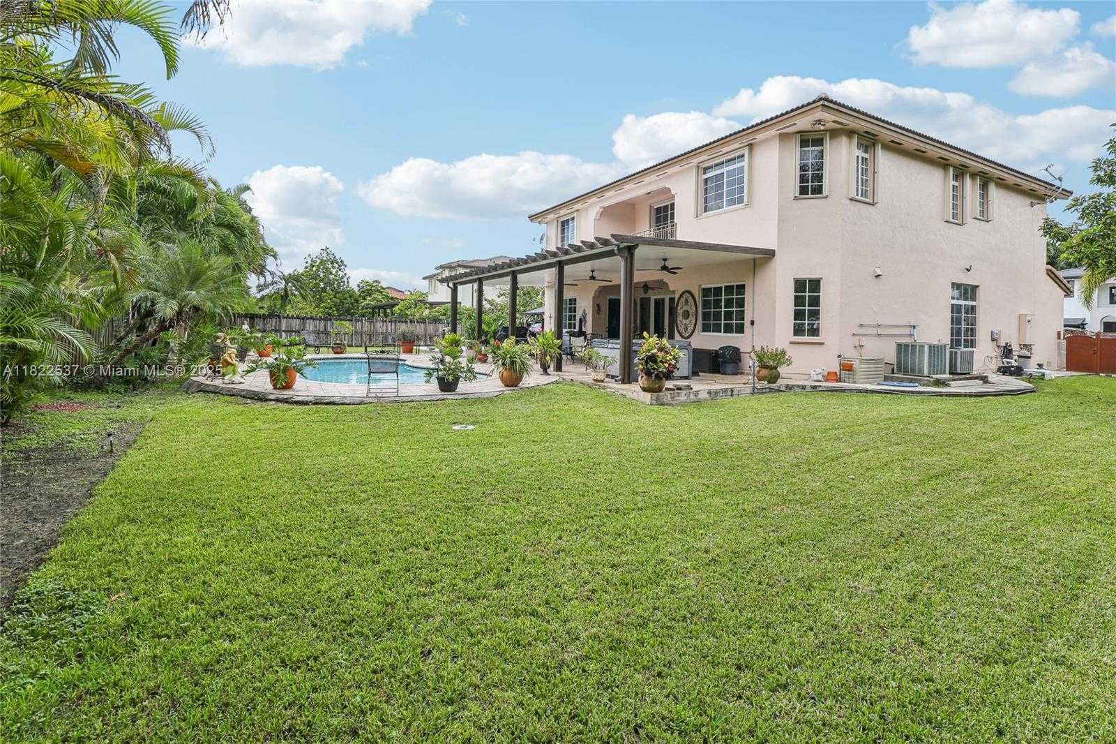 Small Image of 13006 SOUTH WEST 196TH ST, Miami Number 38