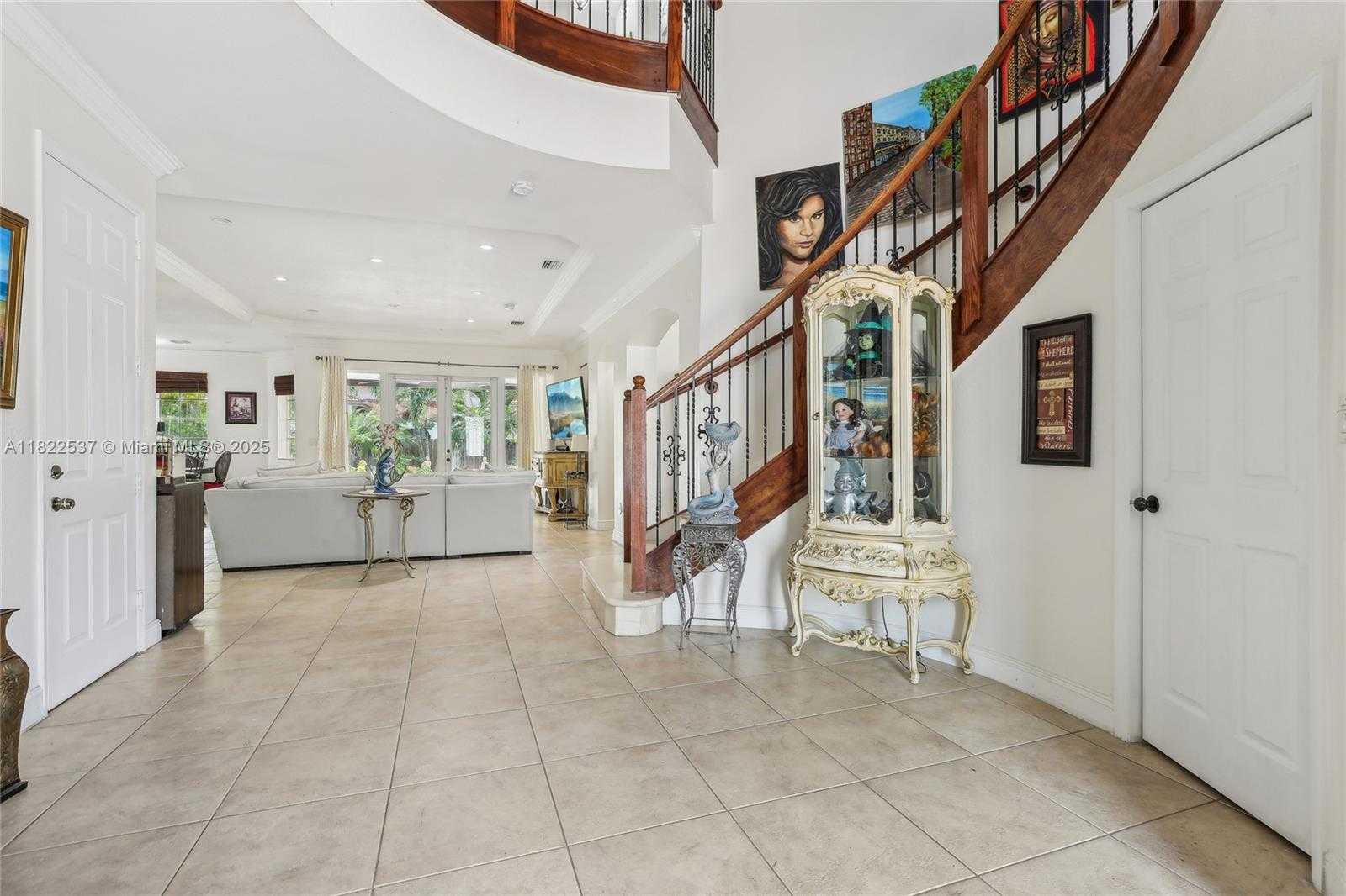 Small Image of 13006 SOUTH WEST 196TH ST, Miami Number 4
