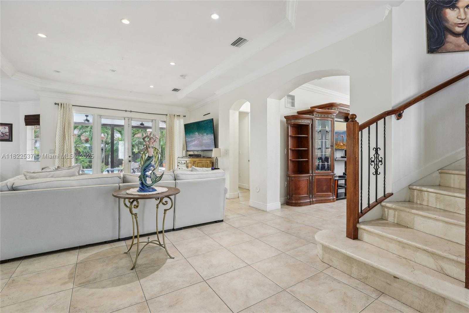 Small Image of 13006 SOUTH WEST 196TH ST, Miami Number 5