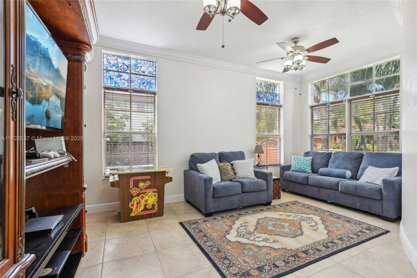 Small Image of 13006 SOUTH WEST 196TH ST, Miami Number 6