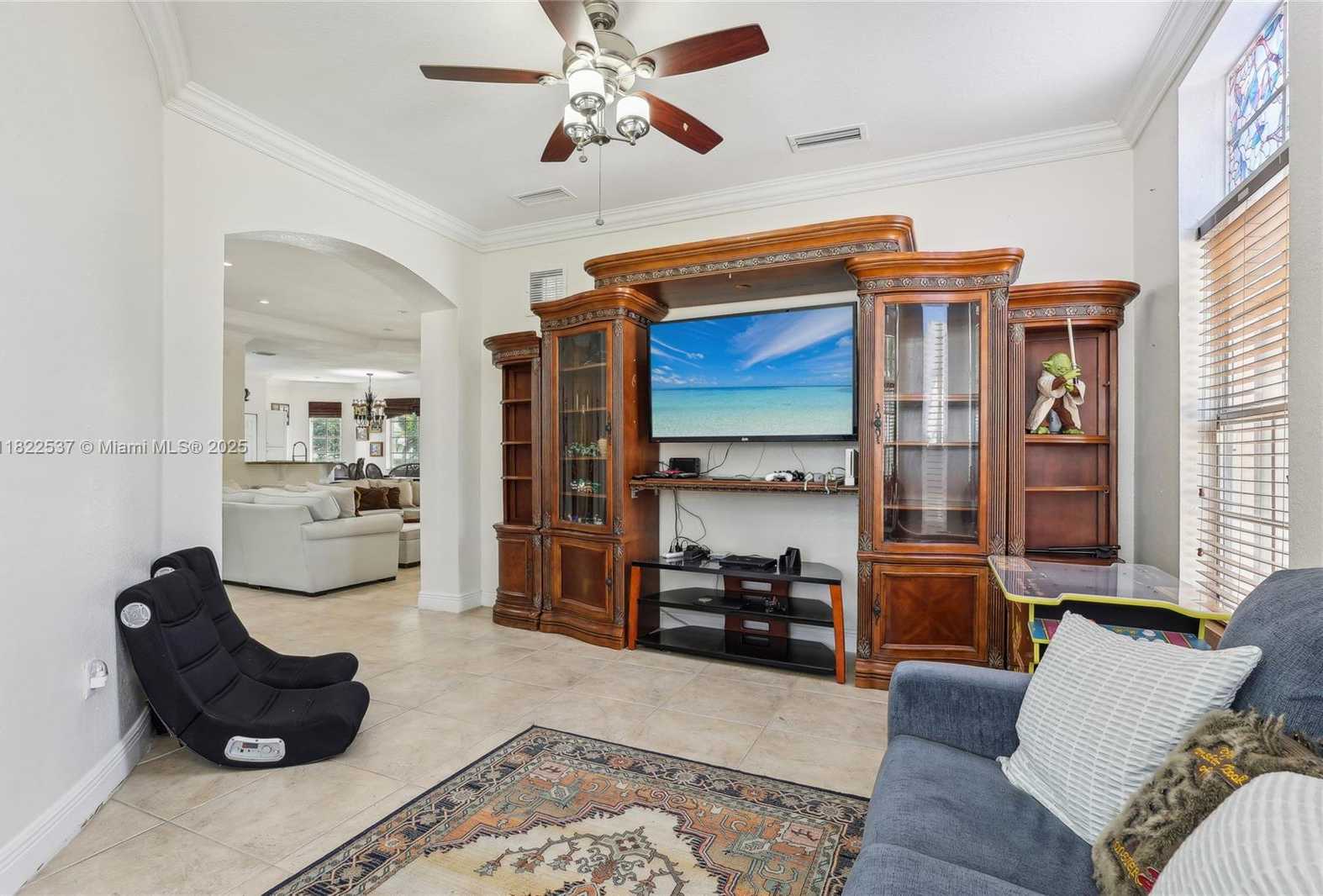 Small Image of 13006 SOUTH WEST 196TH ST, Miami Number 7