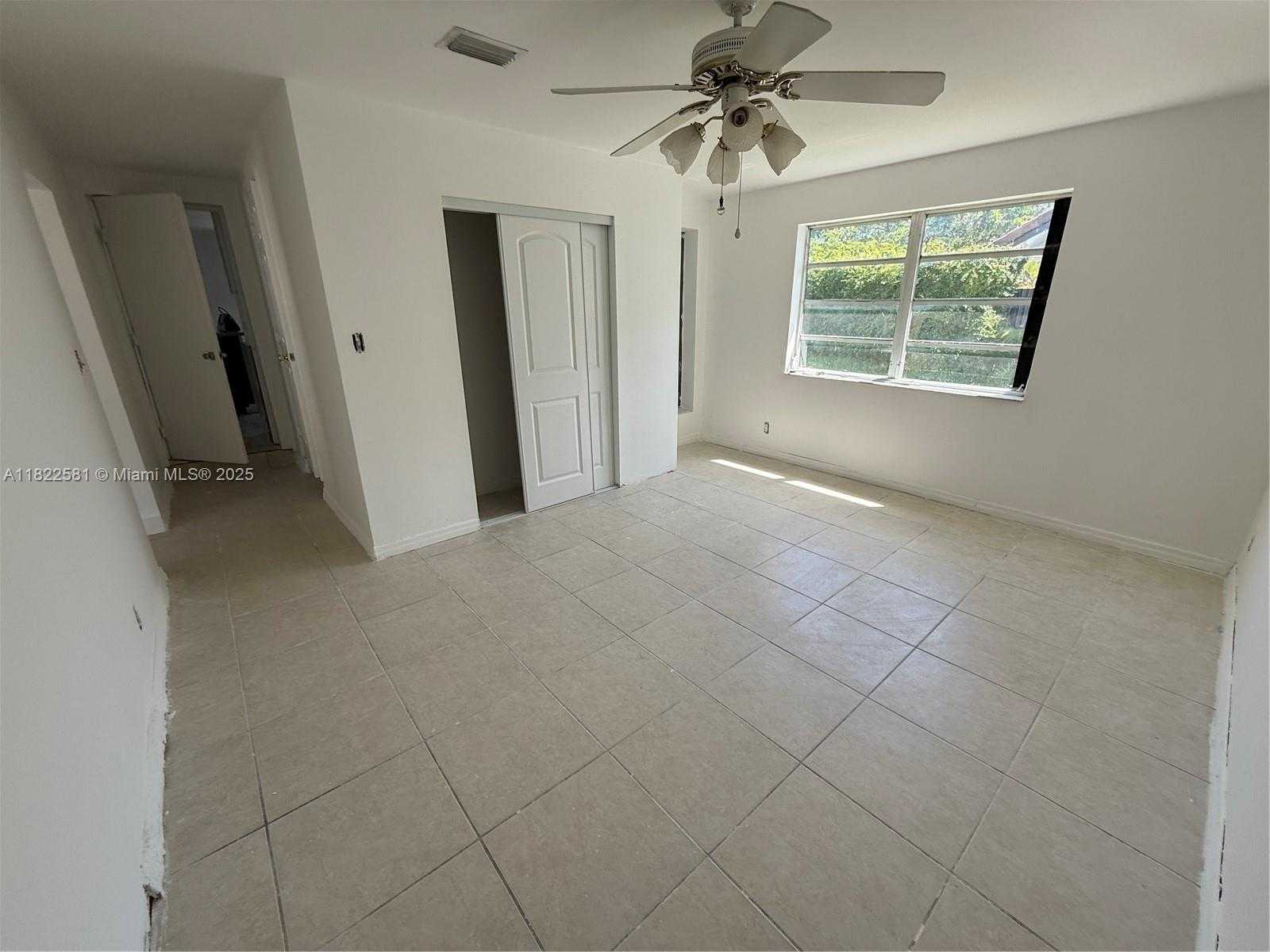 Small Image of 9801 SOUTH WEST 56TH ST, Miami Number 11
