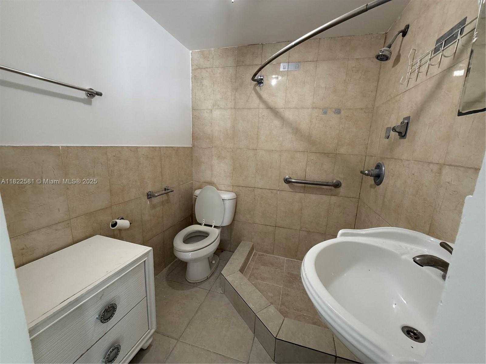 Small Image of 9801 SOUTH WEST 56TH ST, Miami Number 12