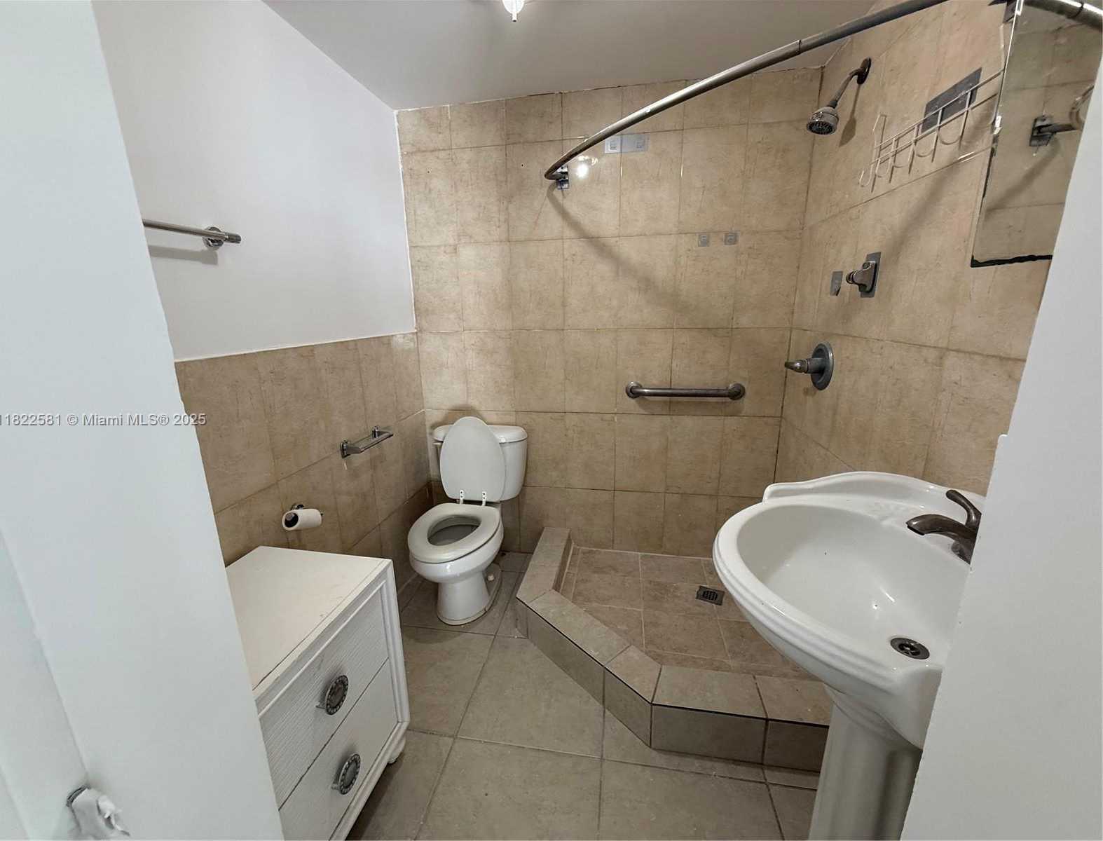 Small Image of 9801 SOUTH WEST 56TH ST, Miami Number 13