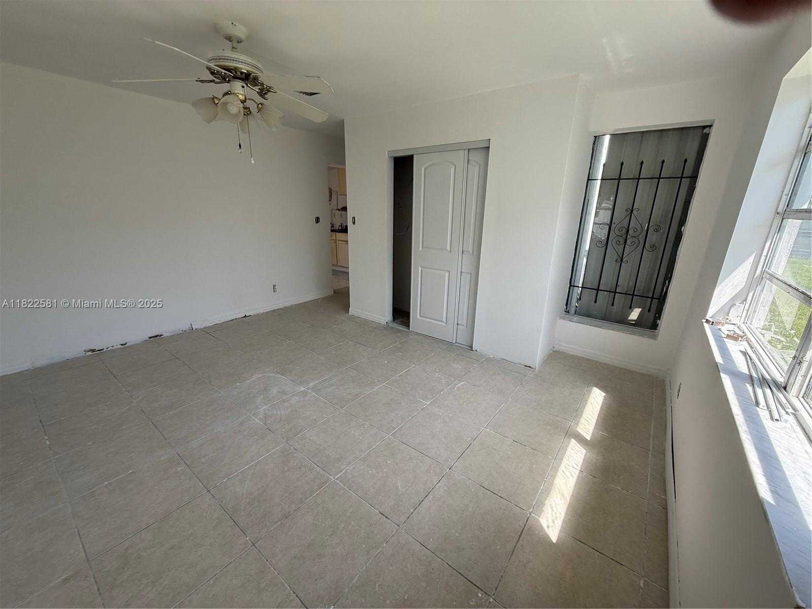 Small Image of 9801 SOUTH WEST 56TH ST, Miami Number 14