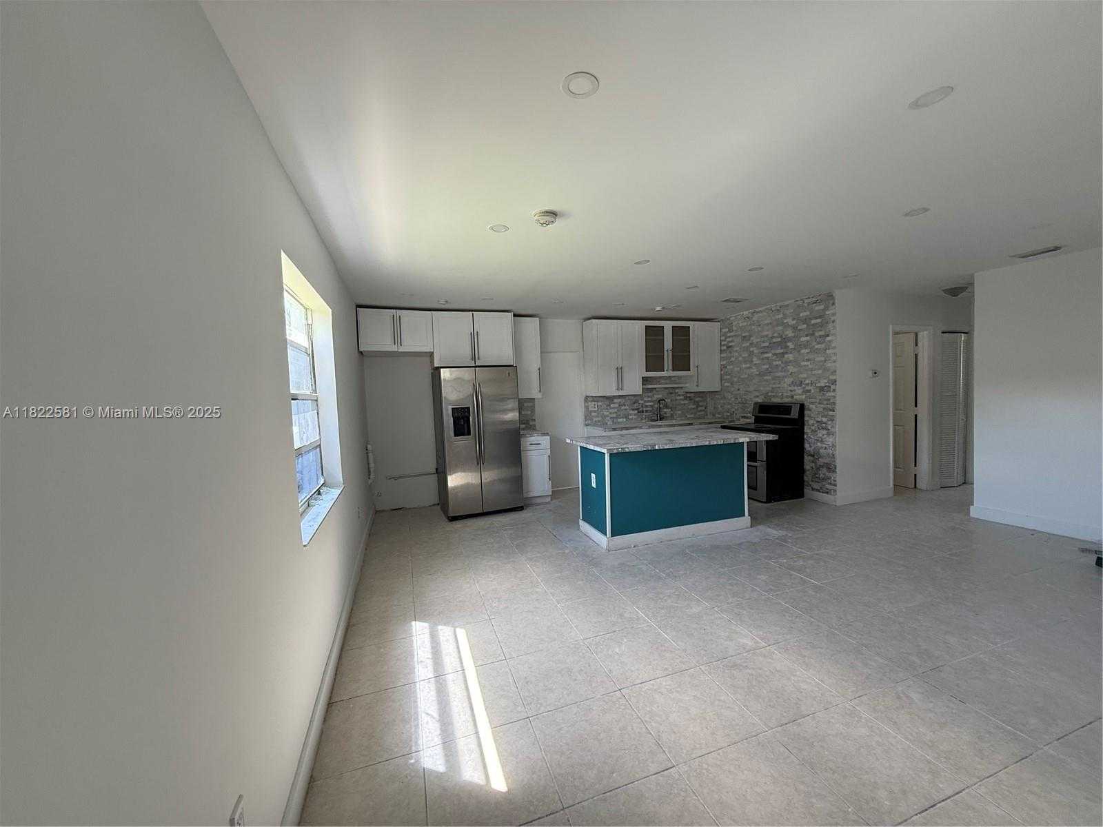 Small Image of 9801 SOUTH WEST 56TH ST, Miami Number 5