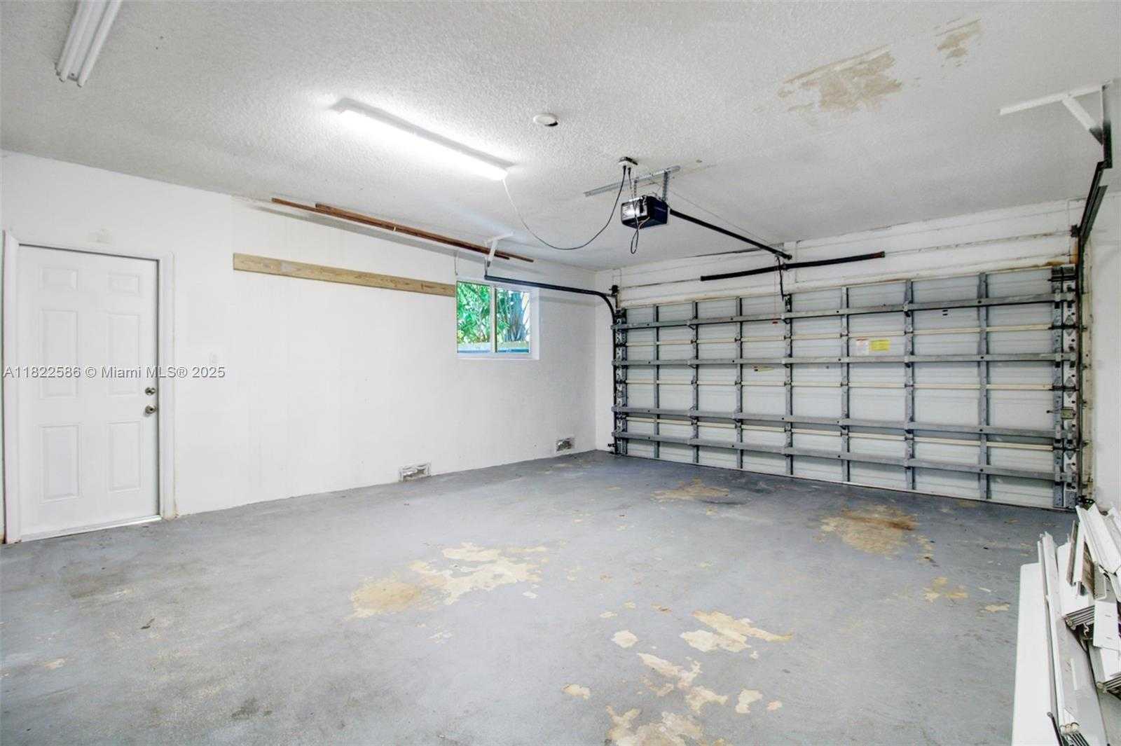 Small Image of 1531 SOUTH WEST 67TH TER, Plantation Number 13