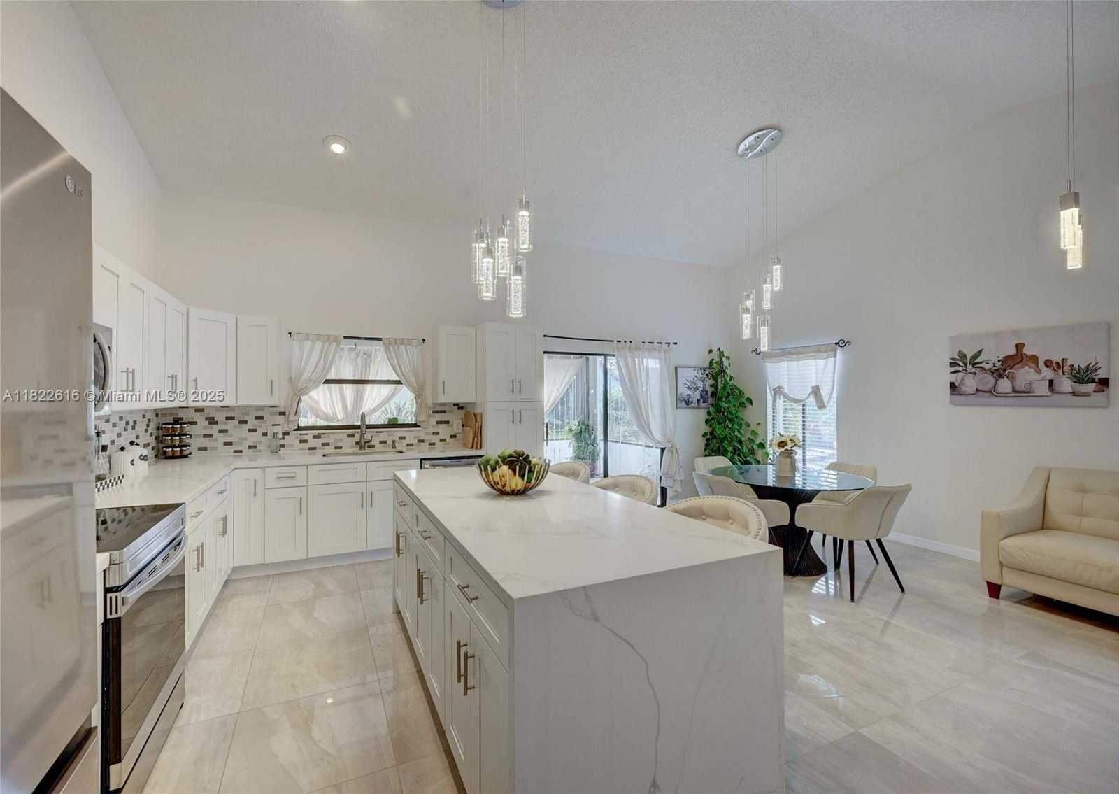 Small Image of 2530 RIVIERA DR, Delray Beach Number 22