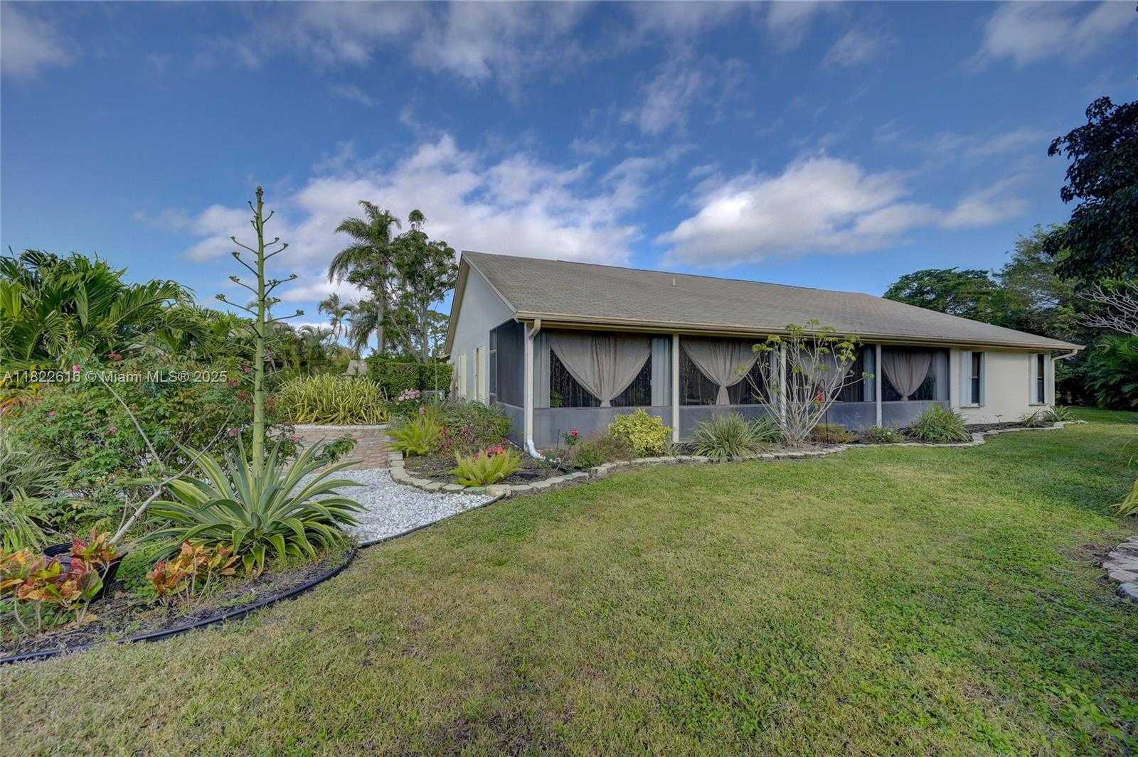 Small Image of 2530 RIVIERA DR, Delray Beach Number 28