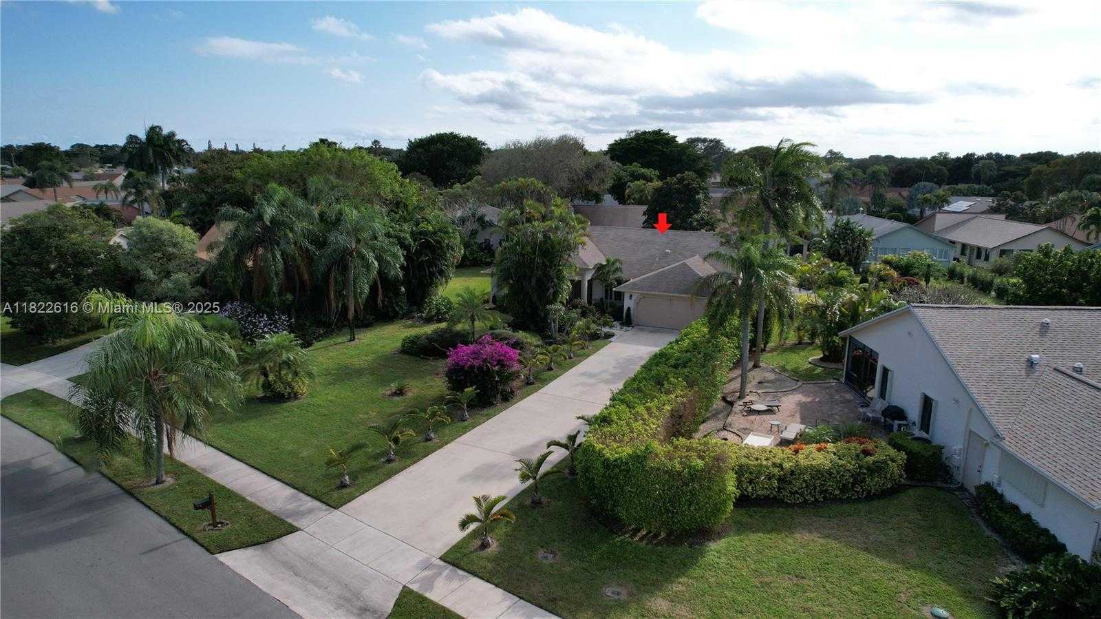 Small Image of 2530 RIVIERA DR, Delray Beach Number 3