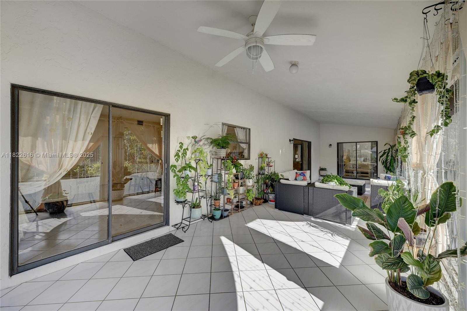 Small Image of 2530 RIVIERA DR, Delray Beach Number 32