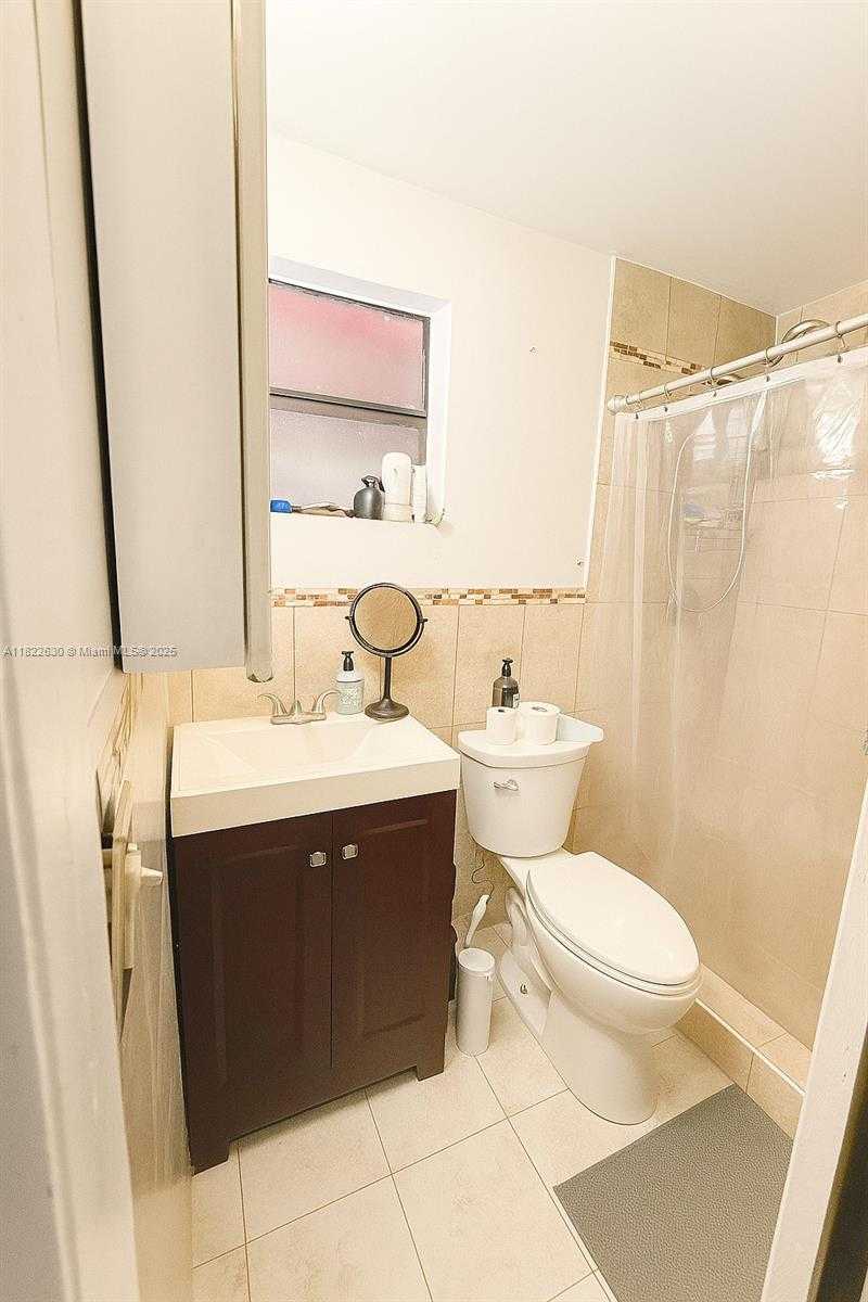 Small Image of 5348 WEST 14TH AVE, Hialeah Number 16
