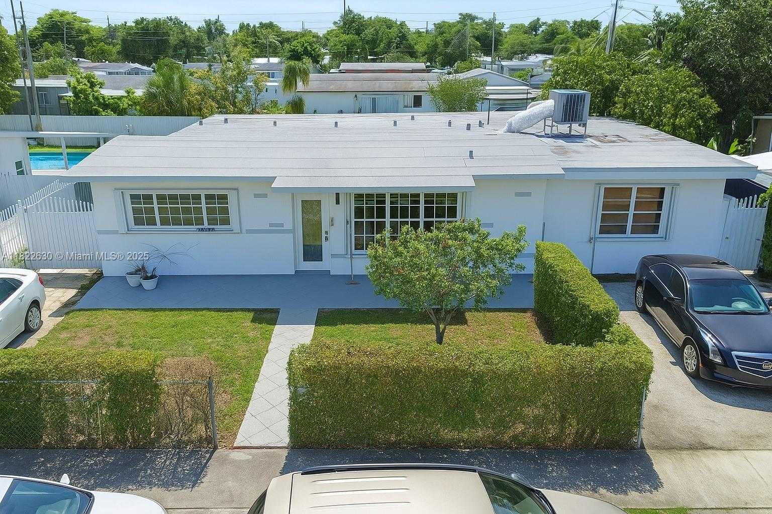 Small Image of 5348 WEST 14TH AVE, Hialeah Number 2
