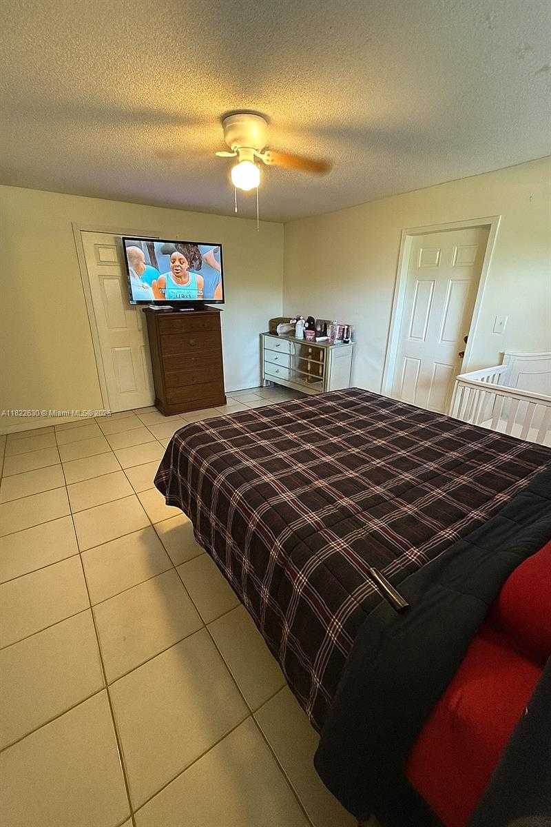Small Image of 5348 WEST 14TH AVE, Hialeah Number 24