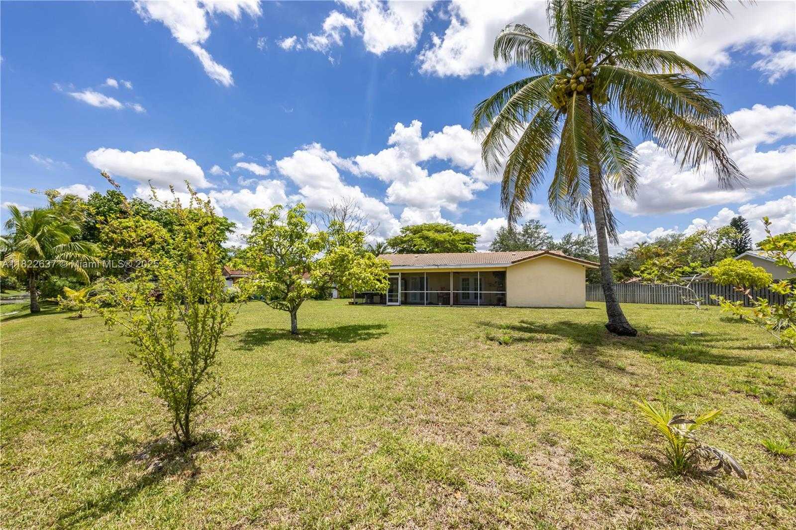 Small Image of 11351 NORTH WEST 37TH ST, Coral Springs Number 19